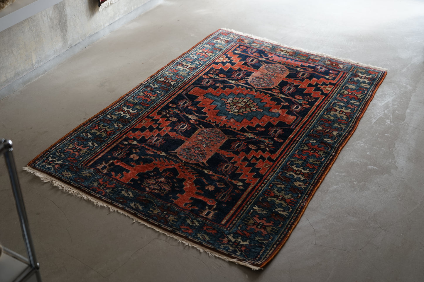 店頭販売 IRAN ANTIQUE BAKHTIARI 1820-1840年代 151 × 101 cm