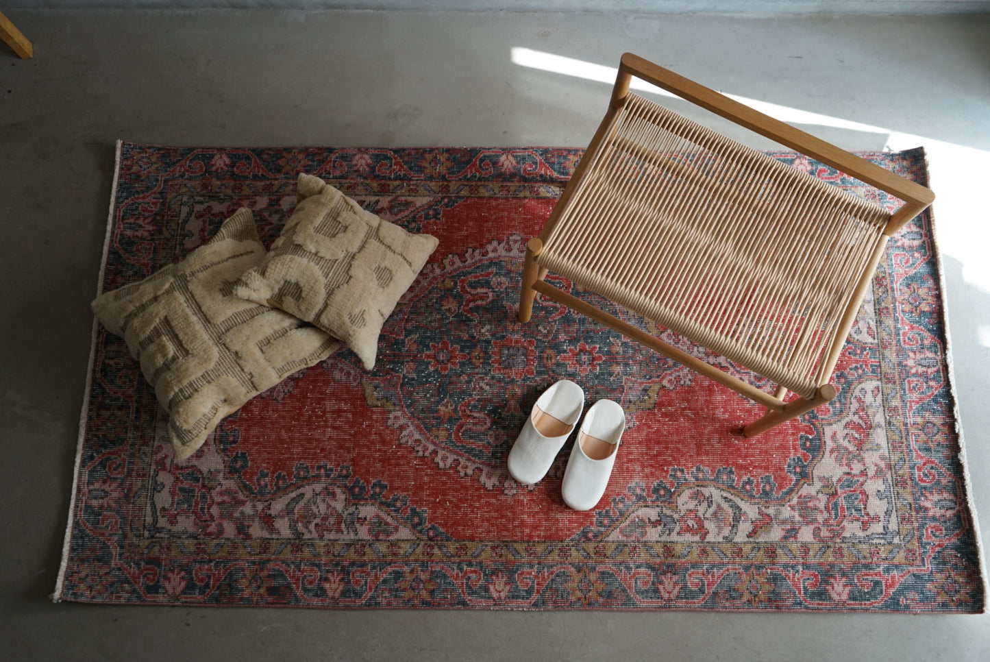 TURKEY OLD ISPARTA RED 1970年代 198 × 109 cm No.TR25143