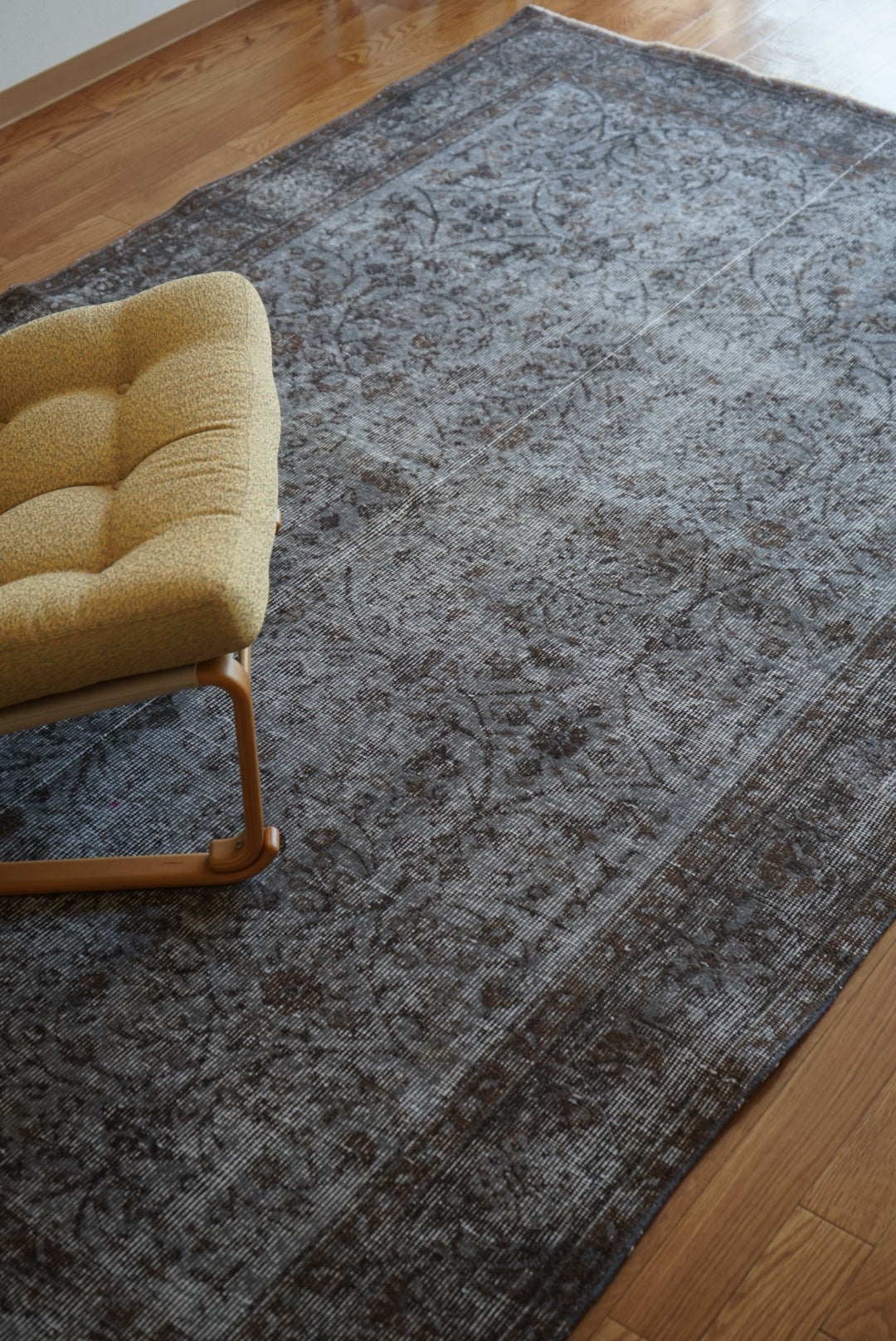 Türkiye Old Isparta Gray , Brown Overdye 1960年代 259 × 162.5 cm No.TR25403