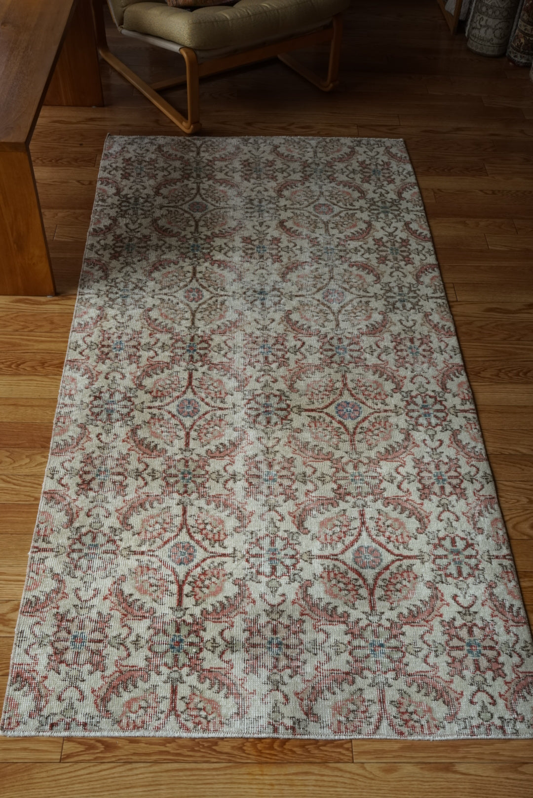 Türkiye Old Isparta Beige , Rose Pink , Botanical 1970年代 194 × 97 cm No.TR25452 / 国内送料無料