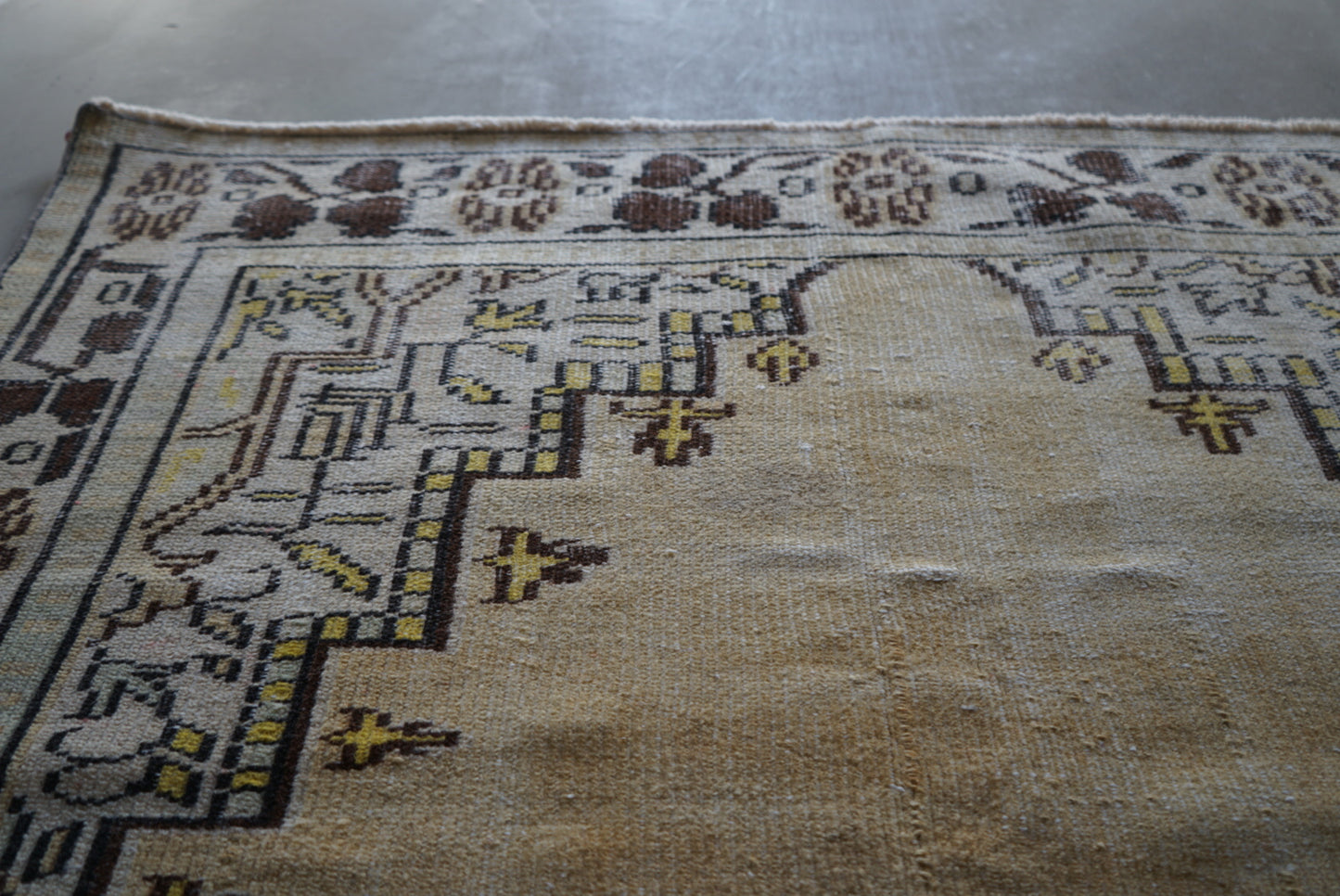 Türkiye Old Isparta Yellow Beige 1970年代 248 × 149 cm No.TR25229