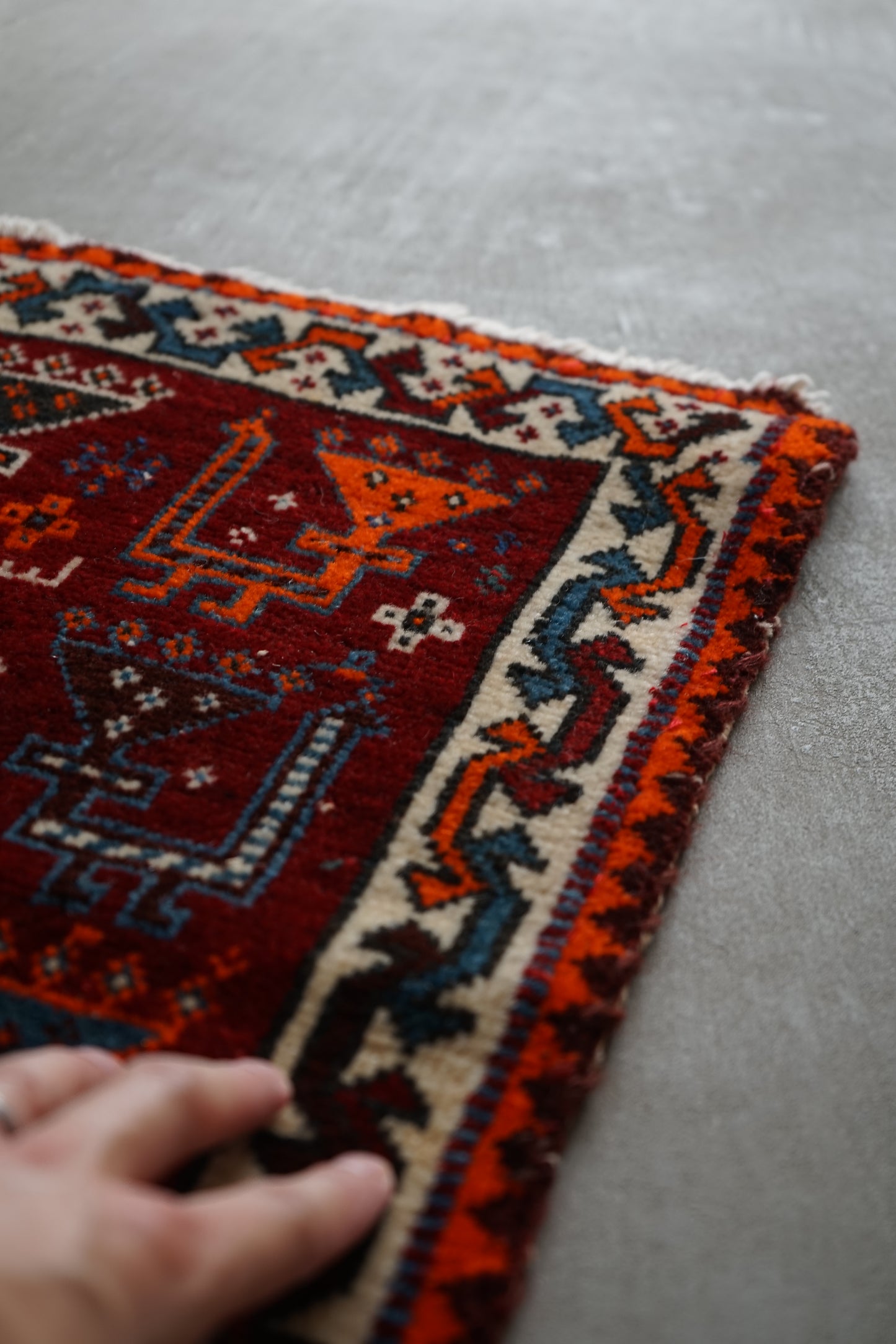 IRAN ANTIQUE SHIRAZ QASHQAI 1920年代 59 × 57 cm