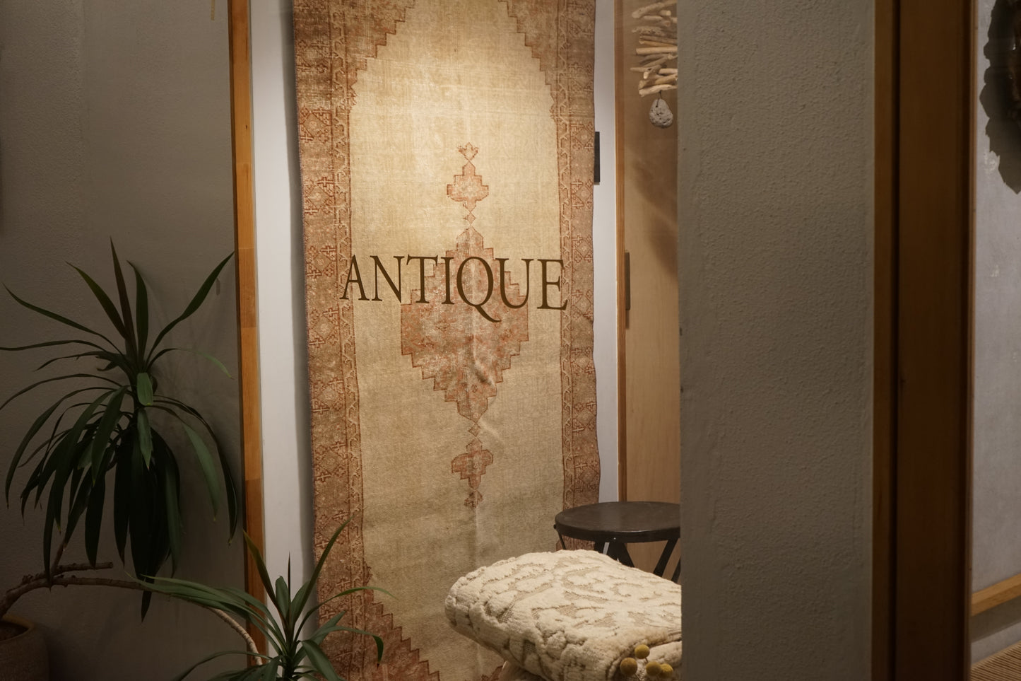 TURKEY OLD ISPARTA BEIGE MEDALION 1970年代 172 × 92 cm No.TR25200