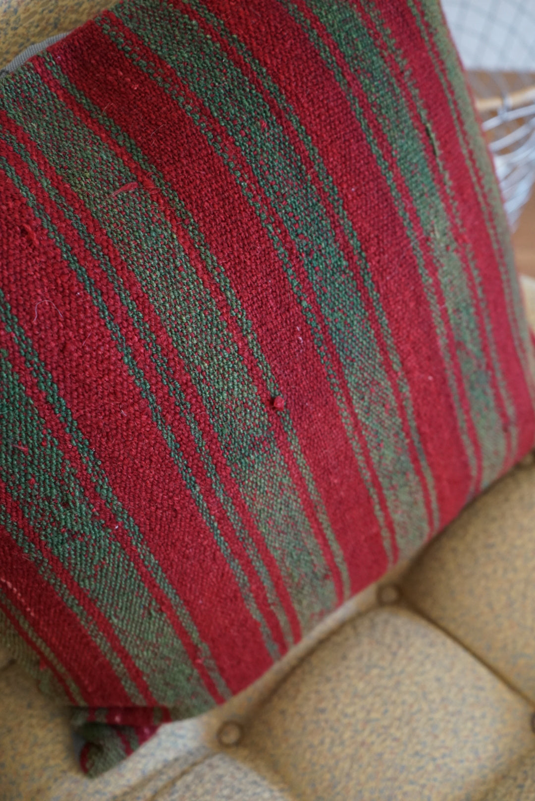 Türkiye Old Kilim Cushion Cover Green , Red Stripe Design 50 × 50 cm No.TR25556 / 送料無料・羊毛手織りキリム