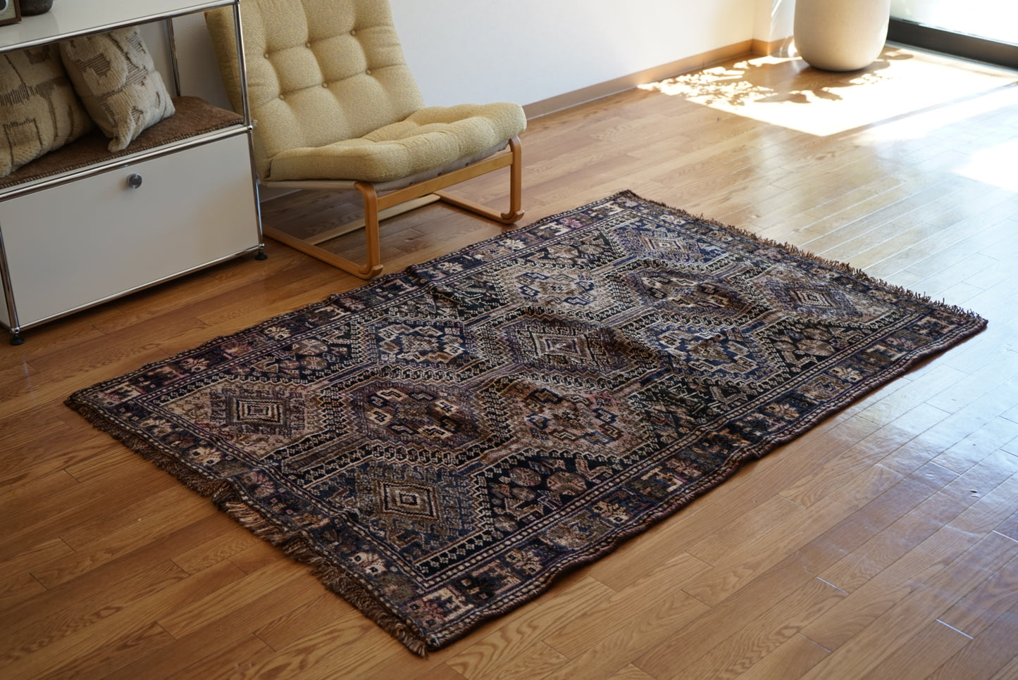 店頭販売 Iran Antique Shiraz Khamseh Dolkhani 1770年代 186 × 131 cm