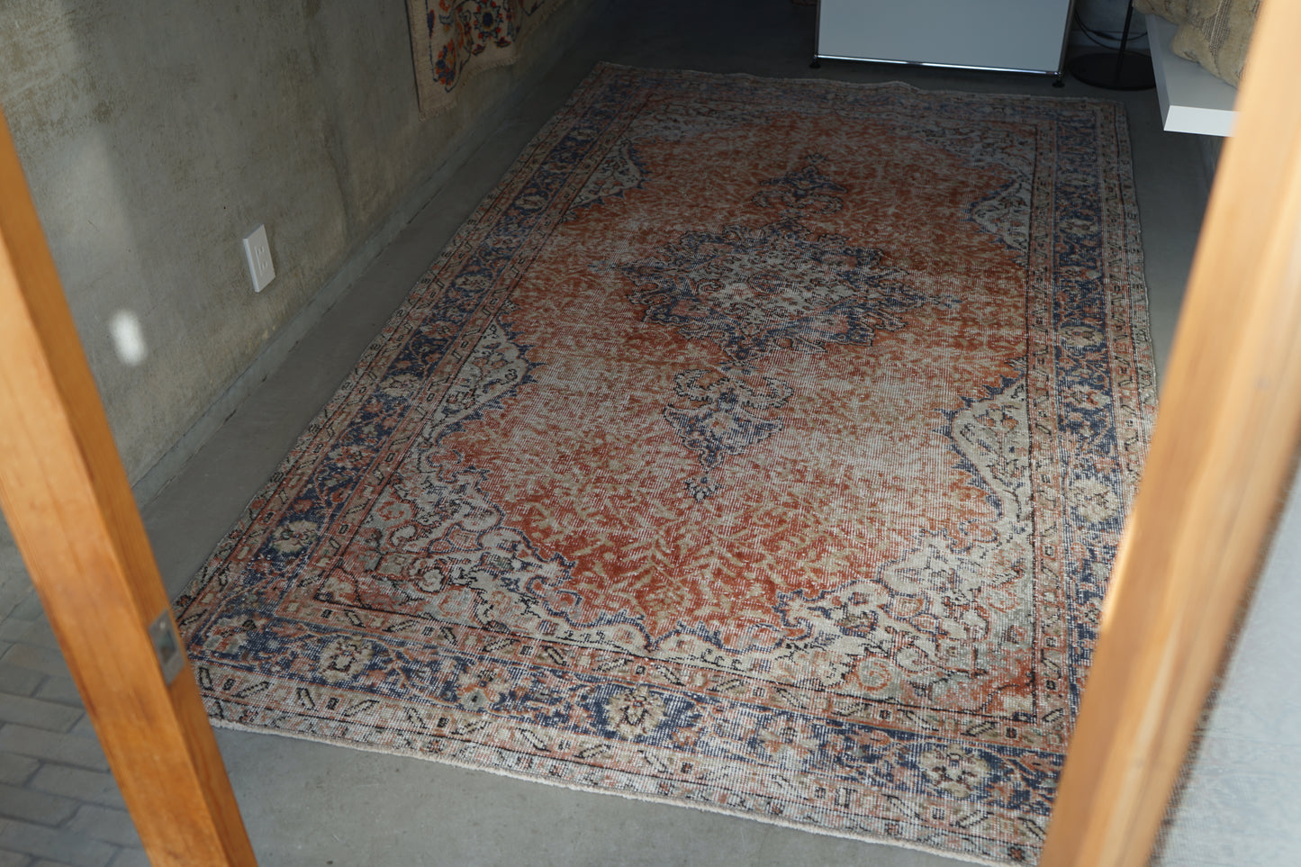 TURKEY OLD ISPARTA ORANGE 1970年代 272 × 161 cm No.TR25198