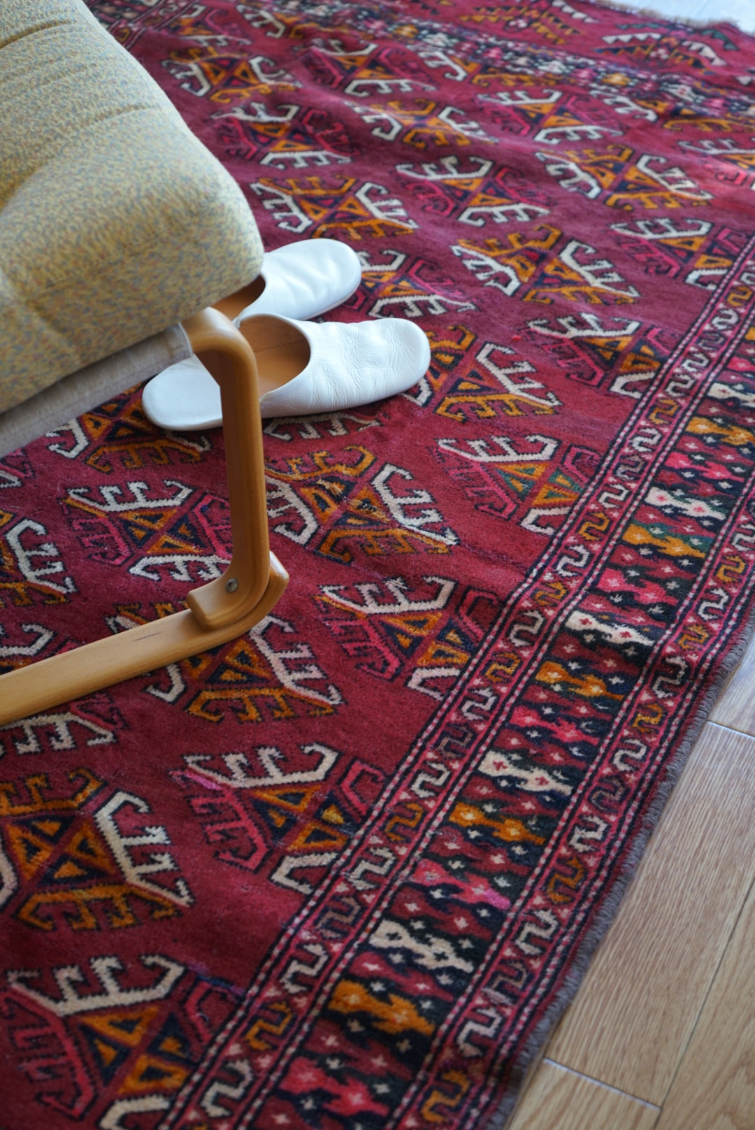 Afghanistan Old Turkmen Yamut Wine Red 1960年代 195 × 112 cm  No.AF2539 / 国内送料無料・羊毛手織り絨毯