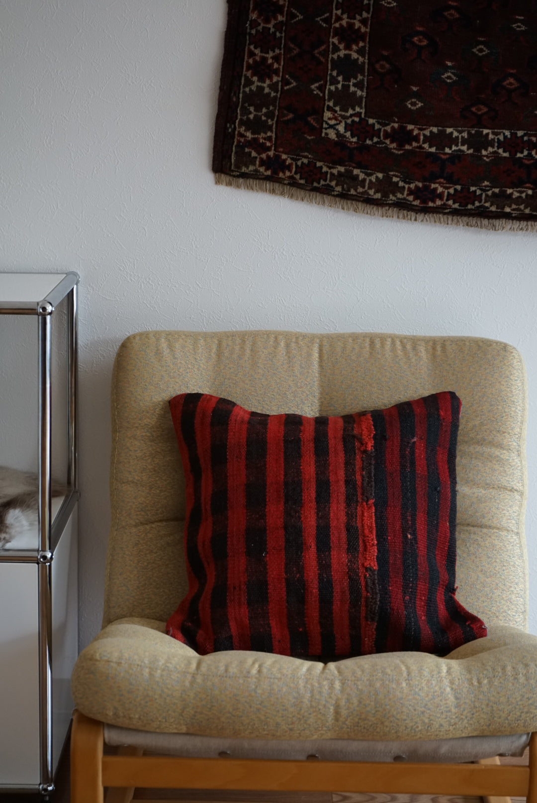 Türkiye Old Kilim Cushion Cover Red , Black Checker Design 50 × 50 cm No.TR25524 / 国内送料無料・羊毛手織りキリム