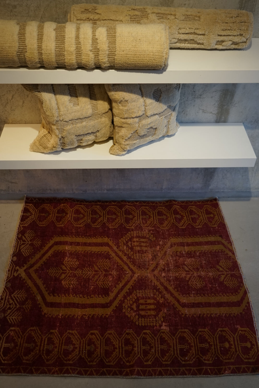 Türkiye Old Oushak Red 110 × 92.5 cm No.TR25330