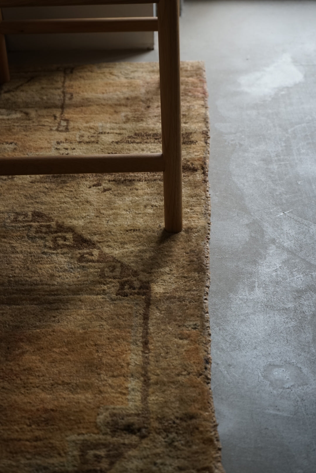 Türkiye Old Oushak Beige Fragment Runner  1970年代  152 × 42 cm No.TR25239