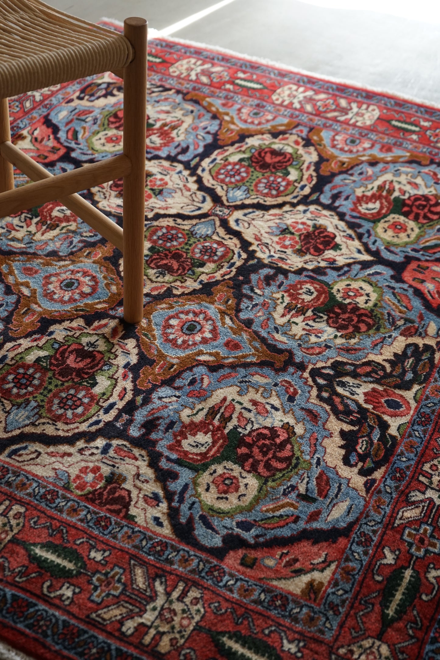 IRAN ANTIQUE BIJAR SANANDAJI MILZA ALI 1920年代 150 × 127 cm