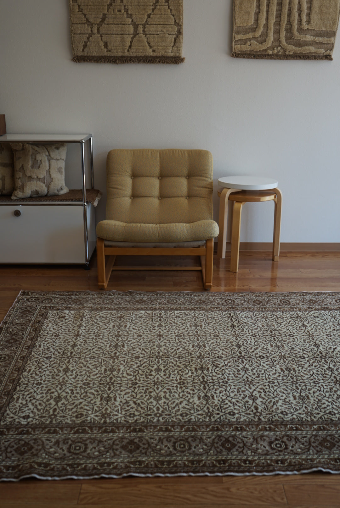 Türkiye Old Kayseri Beige , Brown Flower 1970年代 210 × 142 cm No.TR25388