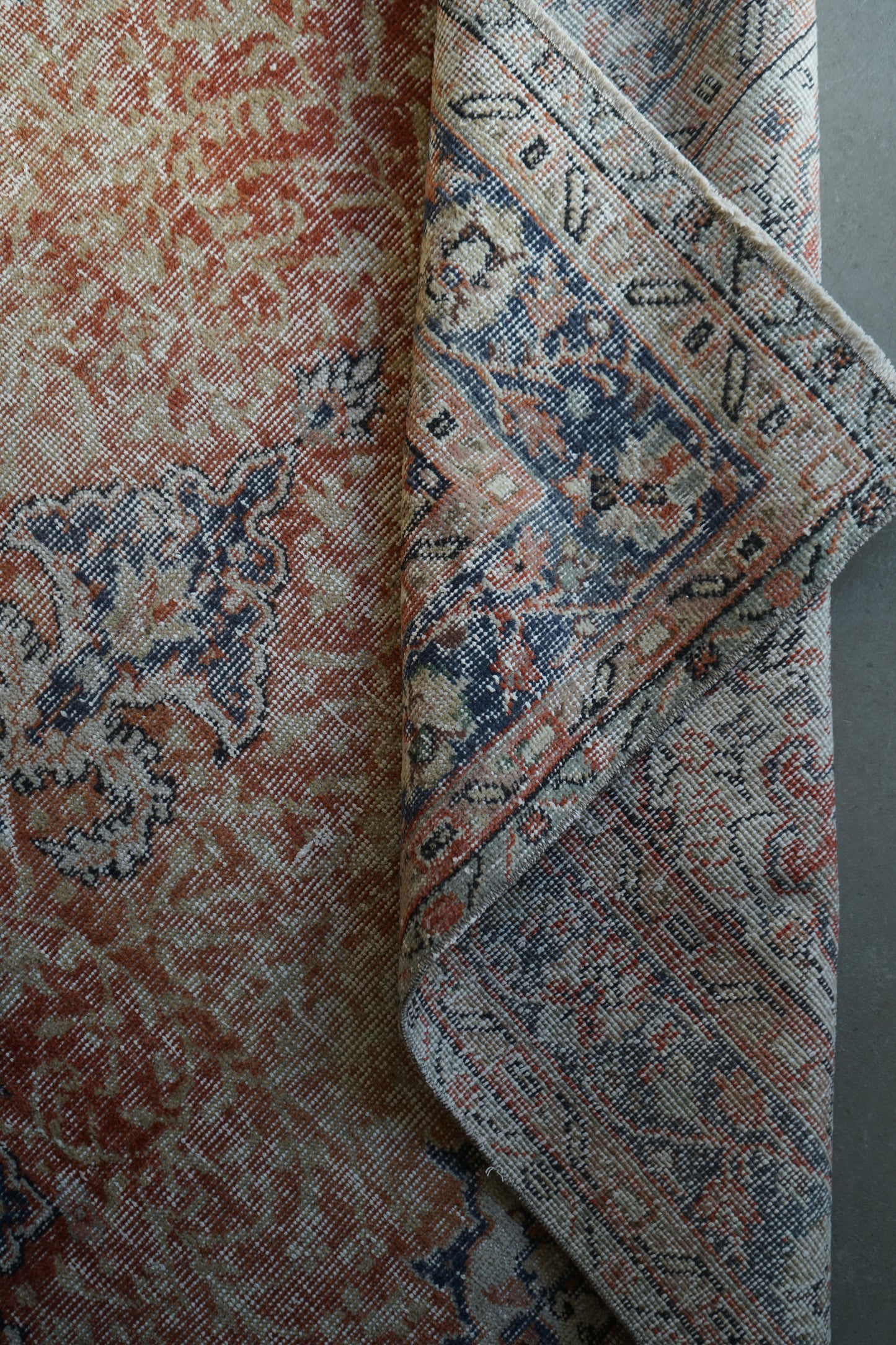 TURKEY OLD ISPARTA ORANGE 1970年代 272 × 161 cm No.TR25198