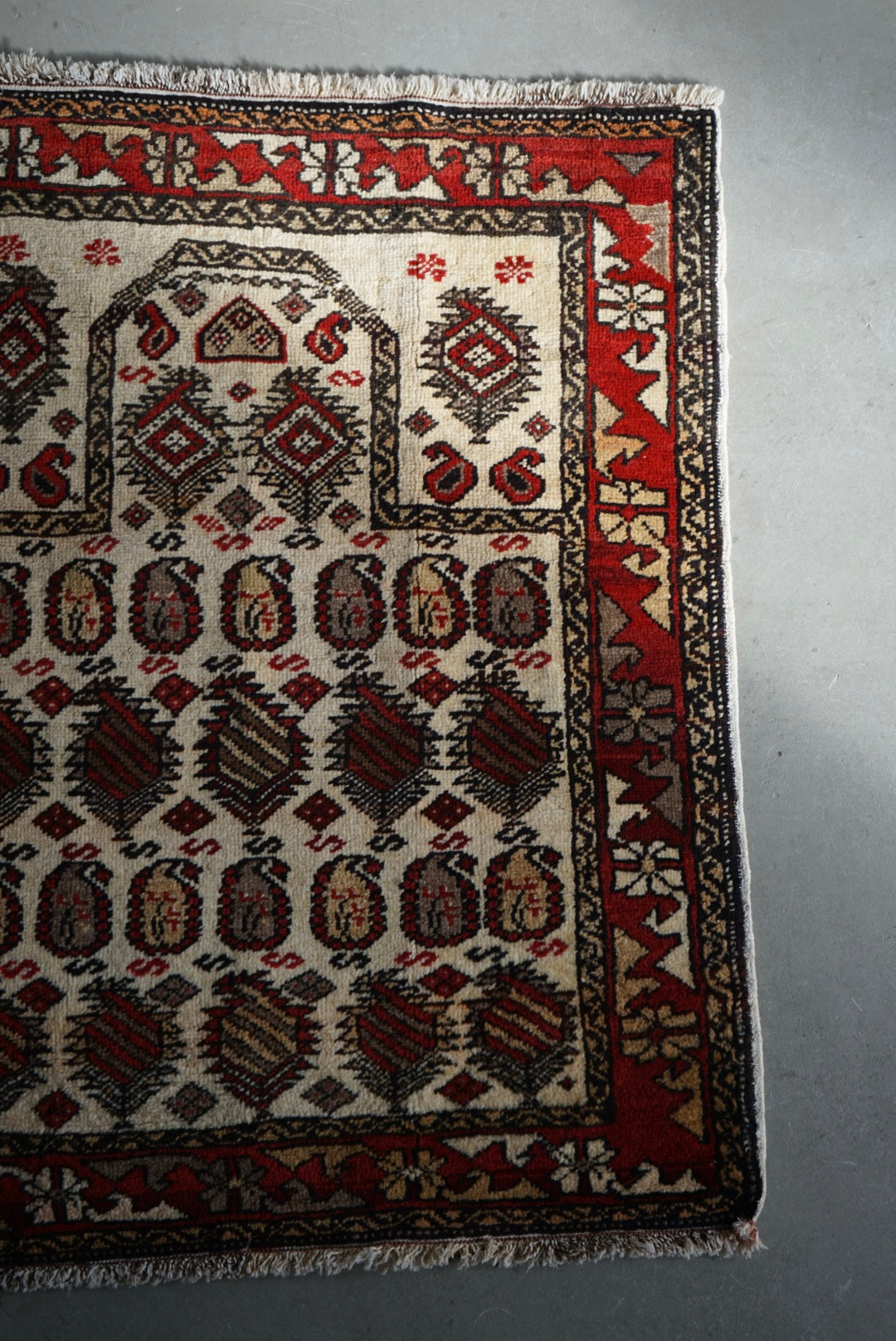Türkiye Old Anatolia Kid's Prayer rug "Armond" 1960年代 92 × 78 cm No.TR25322