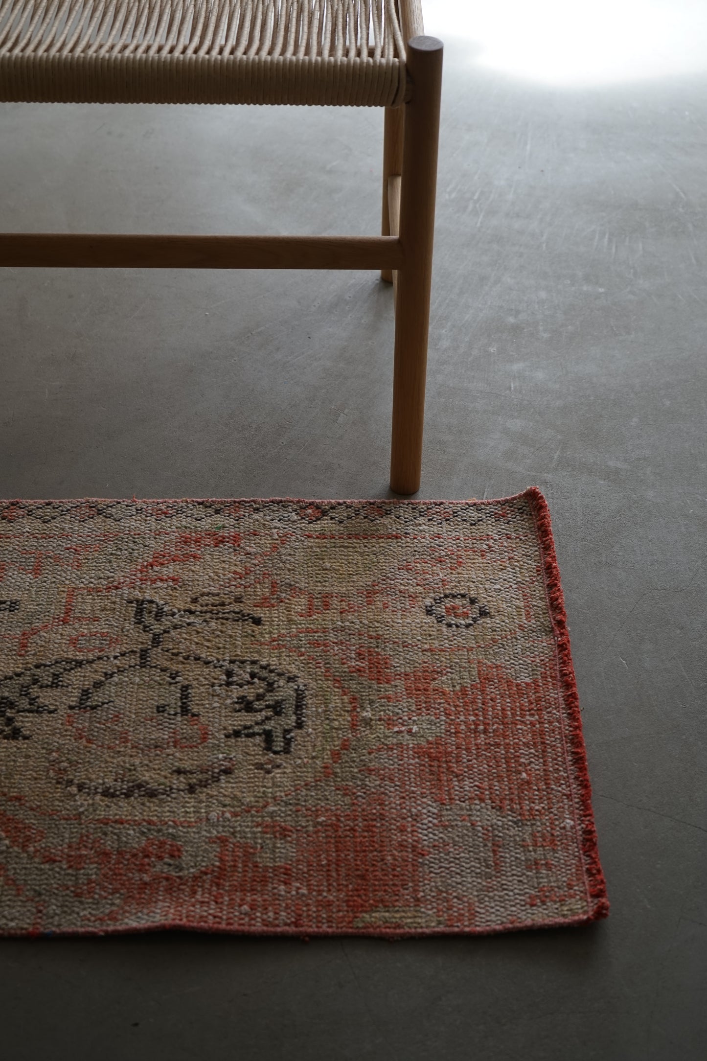 TURKEY VINTAGE SMALL FLORAL RUG 85 × 49 cm No.TR25171