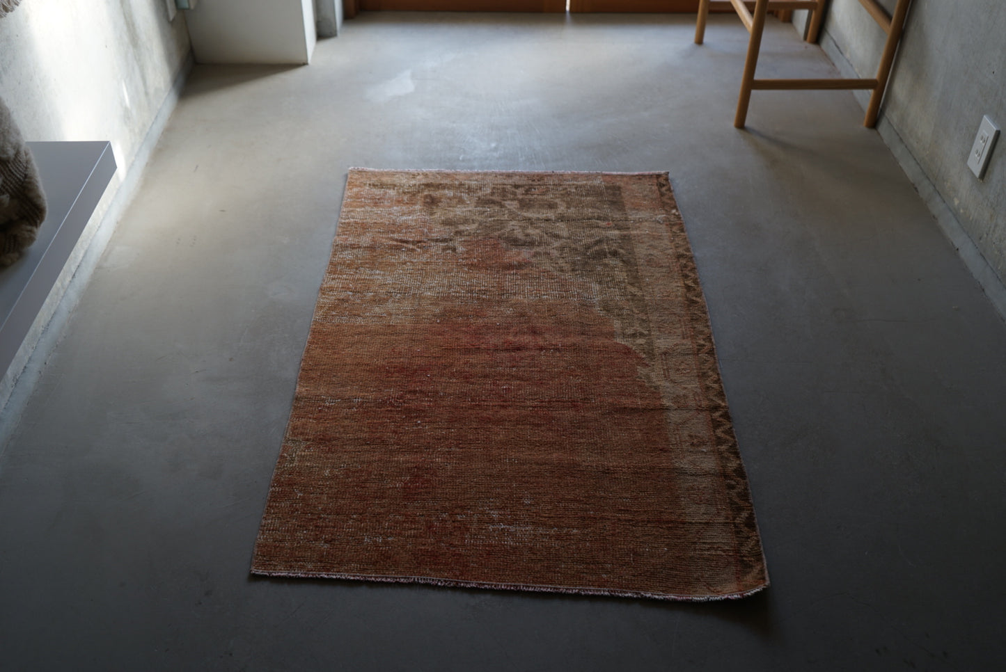 Türkiye Old Oushak Orange Prayer Small size 1970年代 129 × 81 cm No.TR25237