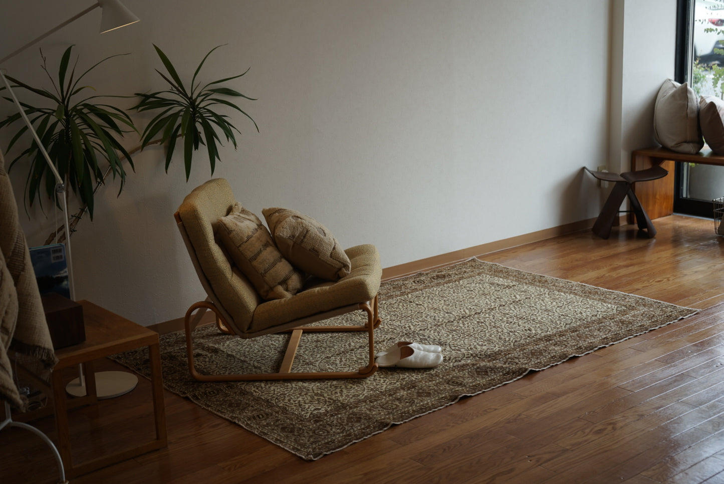 Türkiye Old Kayseri Beige , Brown Flower 1970年代 210 × 142 cm No.TR25388