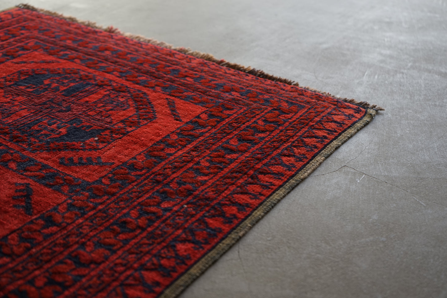 AFGHANISTAN OLD TURKMEN ELEPHANT FOOT 1970年代 112 × 75 cm No.AF2515