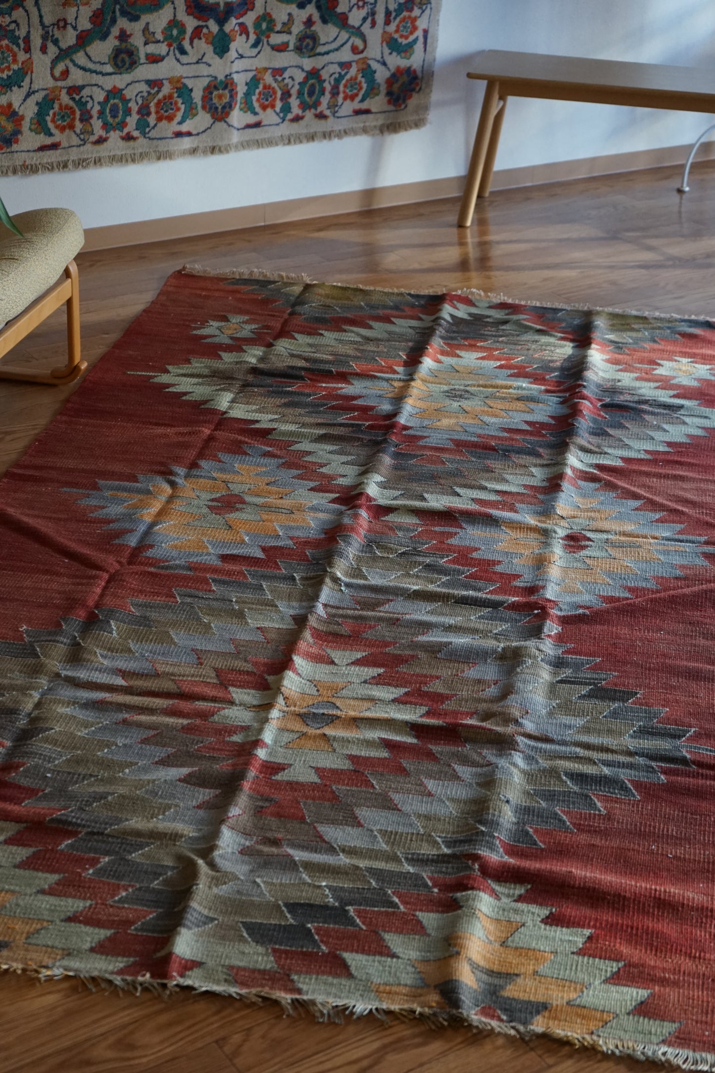 Türkiye Old Kilim Kars Earth Red Tribal Design 1970年代 251 × 137 cm No.TR25547 / 国内送料無料・羊毛手織りキリム