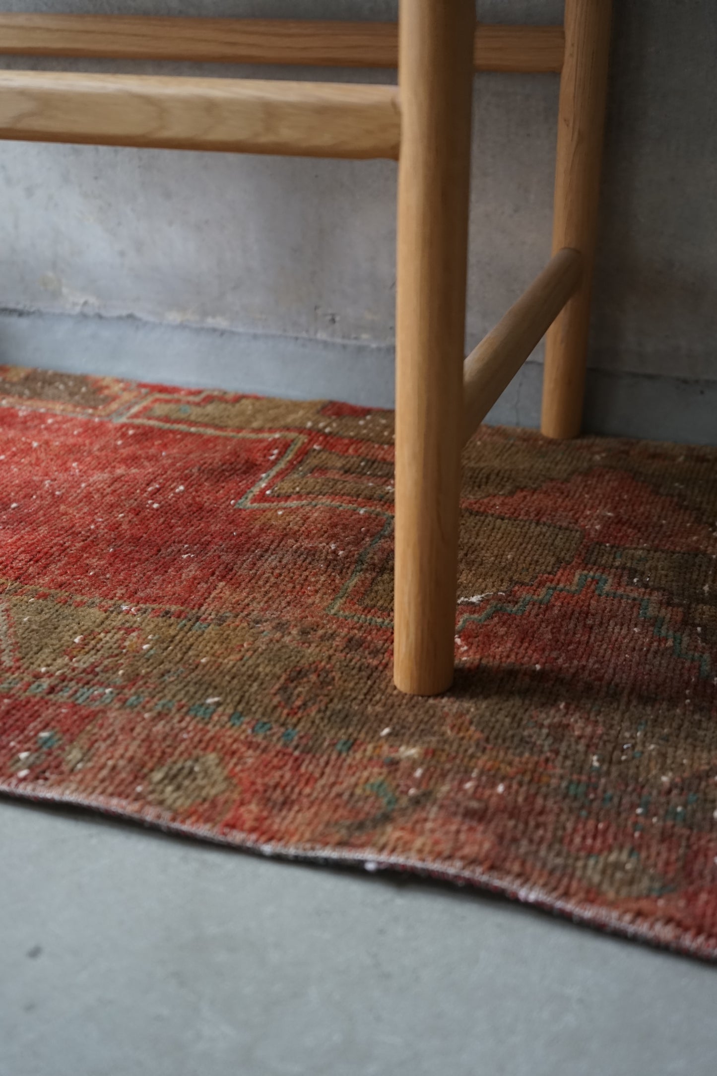 TURKEY OLD ISPARTA RUNNER 1970年代 132 × 51.5 cm No.TR25203