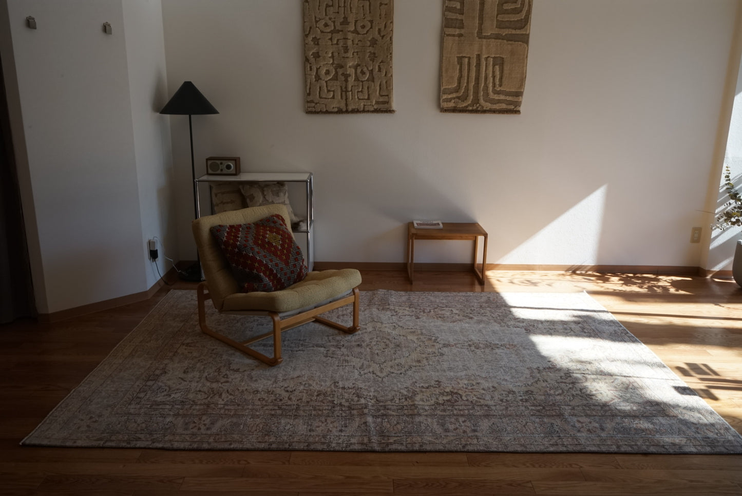 Türkiye Old Isparta Medallion Beige , Glay 1960年代 284 × 183.5 cm No.TR25476