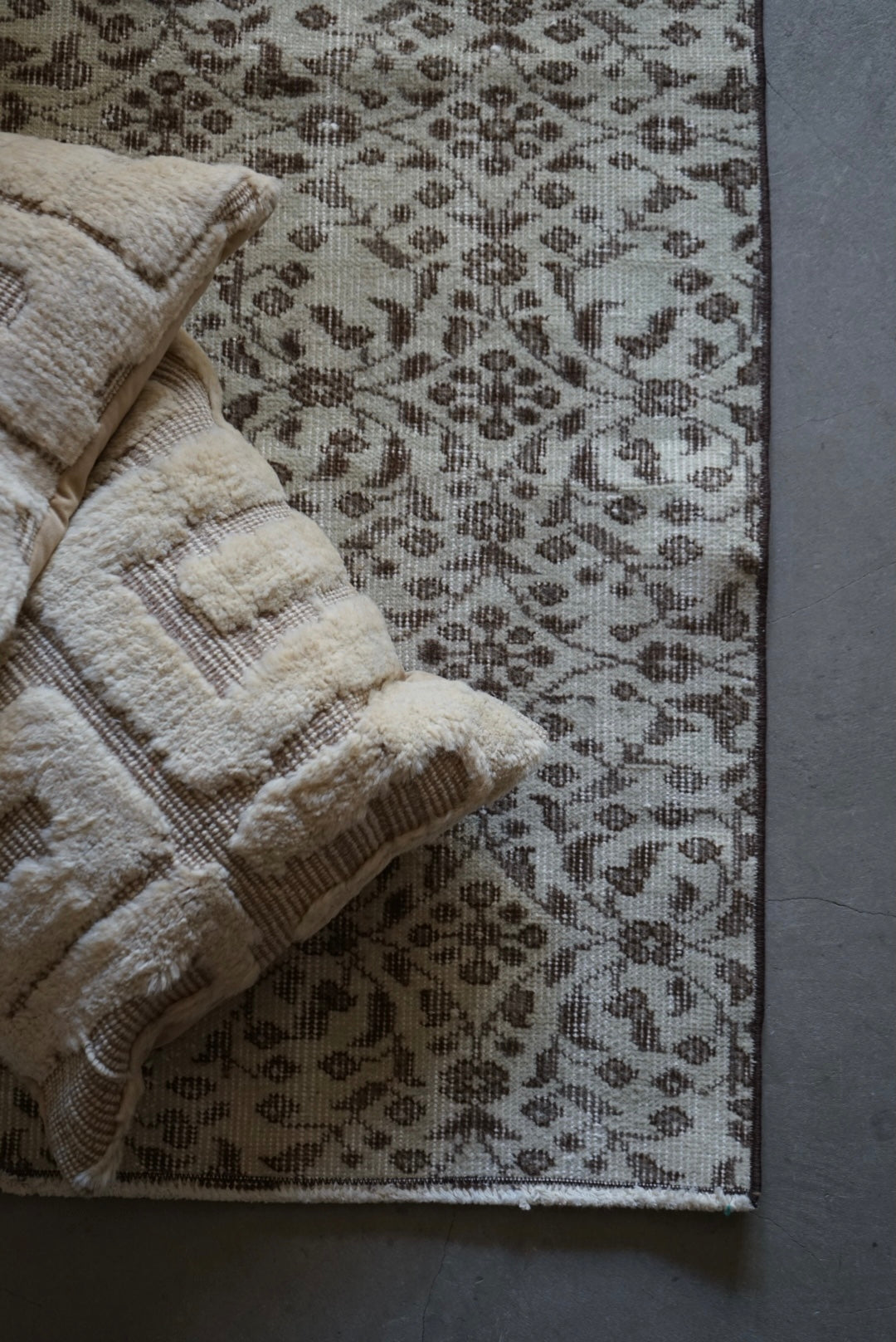 TURKEY OLD ISPARTA BROWN MINT RUNNER 1970年代 195 × 84 cm No.TR25136