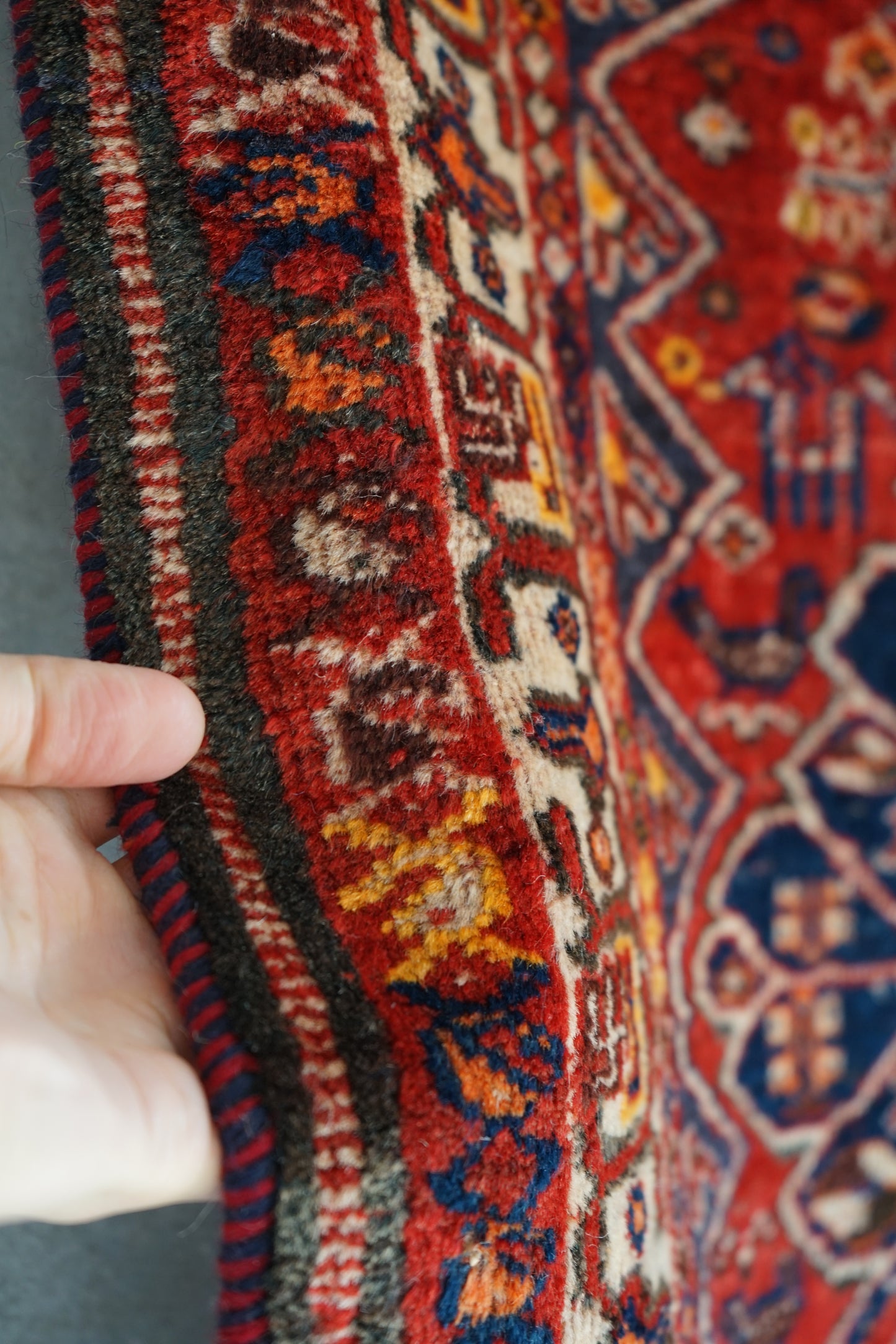 IRAN ANTIQUE SHIRAZ QASHQAI "THE KHANS" 1840-1860年代 155 × 110 cm