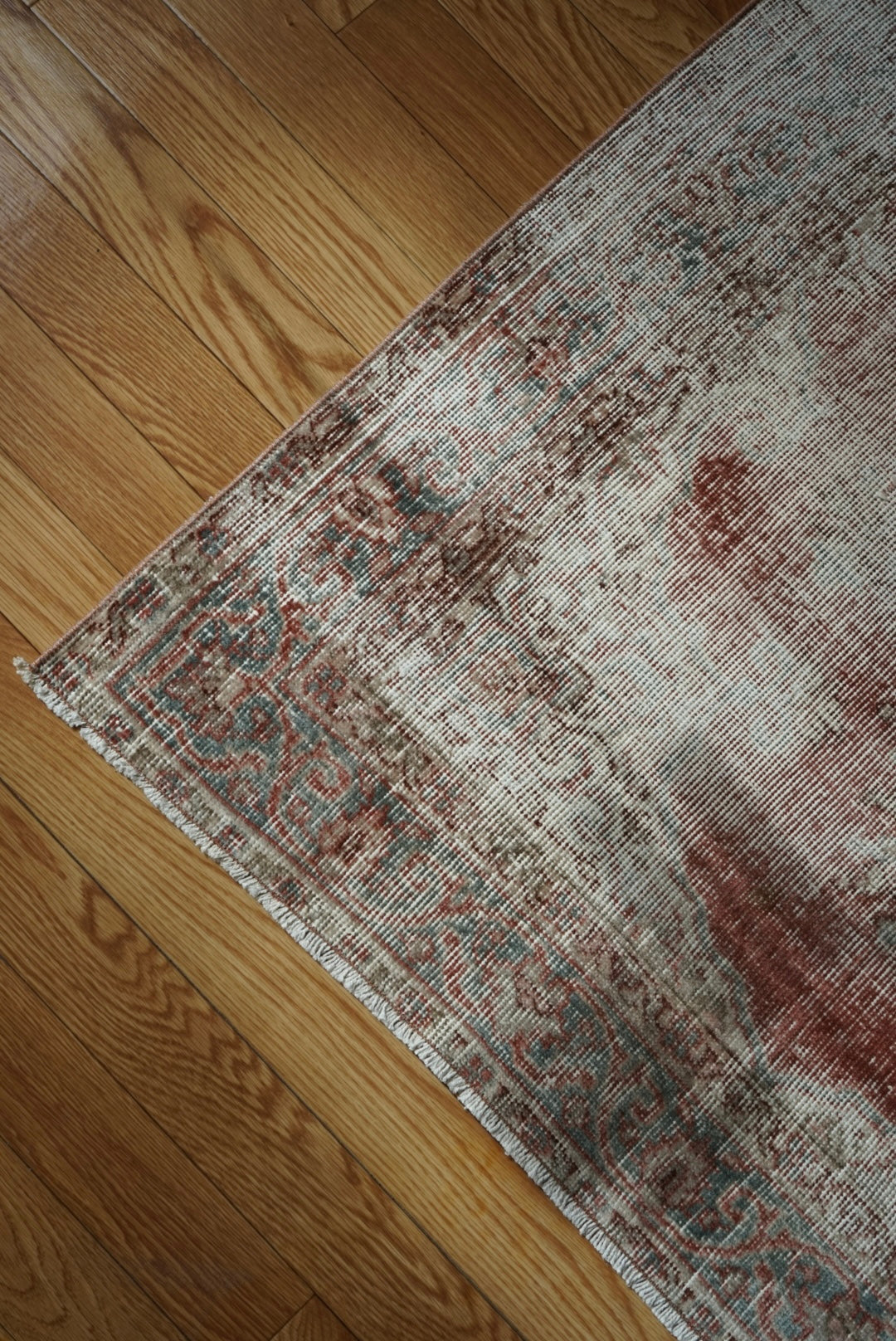 Türkiye Old Isparta Red , Clay blue , Medallion 1960年代 186 × 108 cm No.TR25456