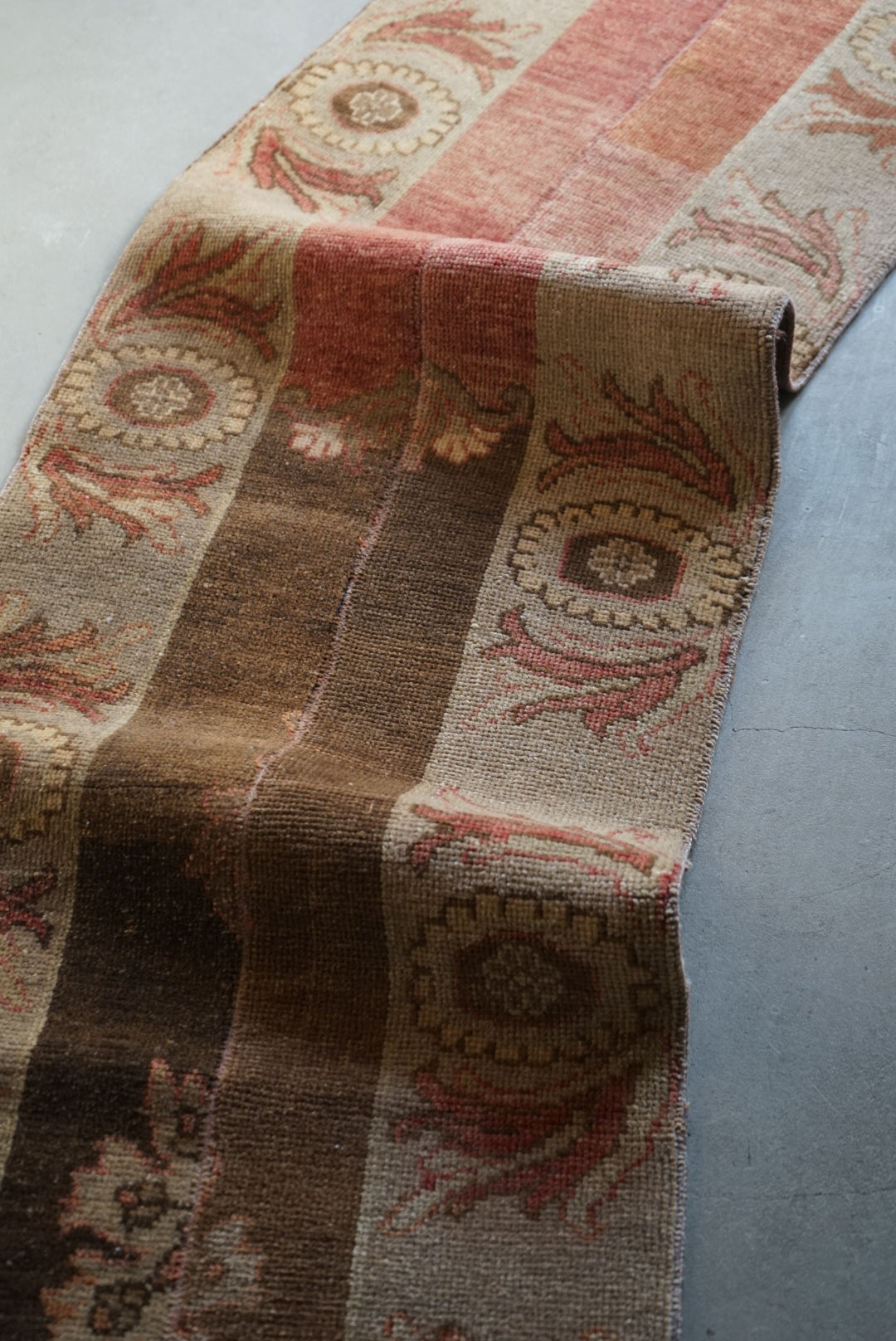 Türkiye Old Oushak Beige , Brown Runner 1970年代 166 × 50 cm No.TR25270