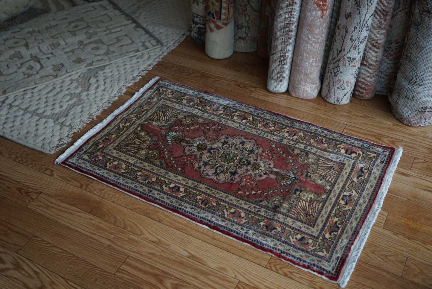 Türkiye Old Kayseri Floral Pink , Beige Doorsize 1960年代 105 × 64 cm No.TR25354