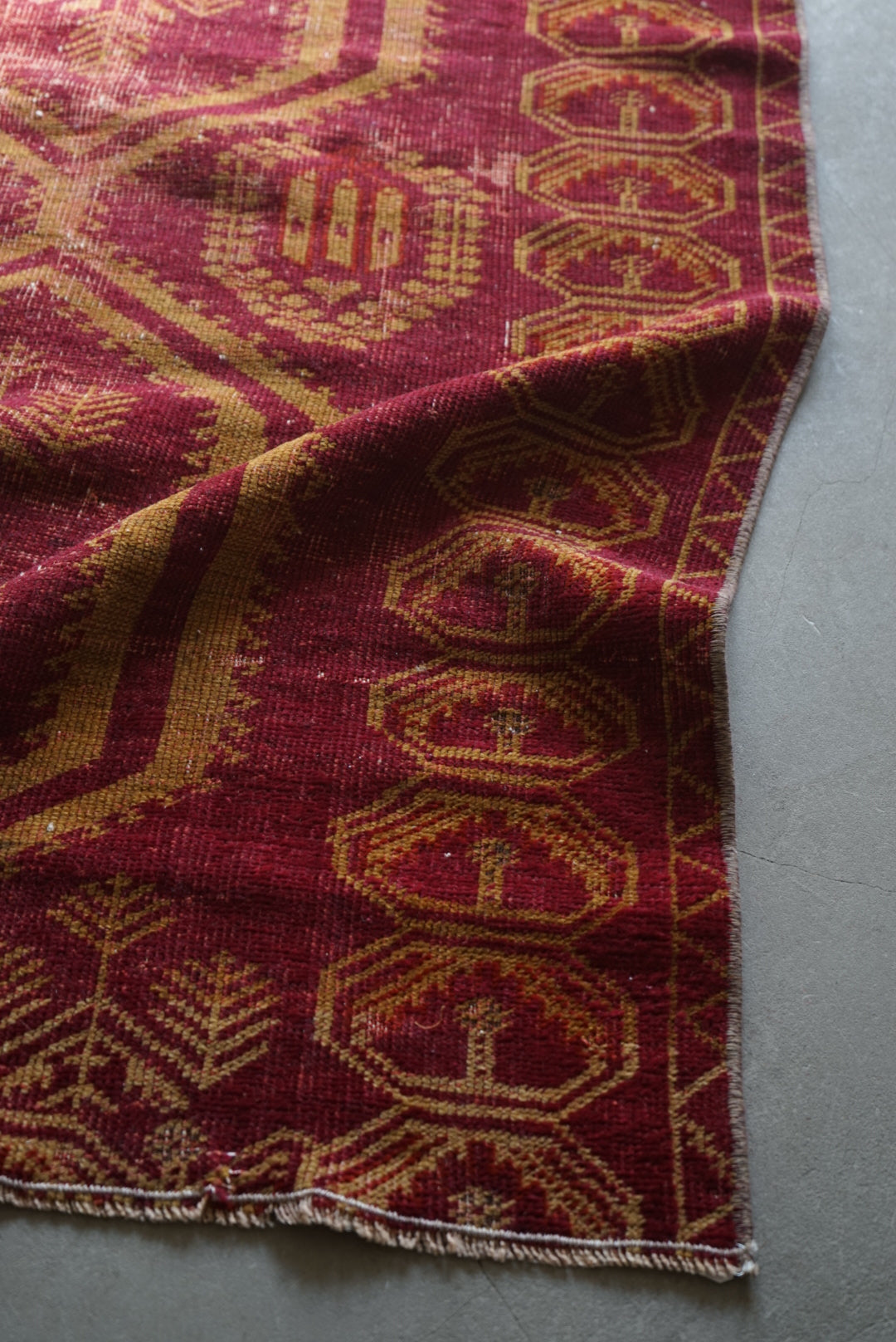 Türkiye Old Oushak Red 110 × 92.5 cm No.TR25330