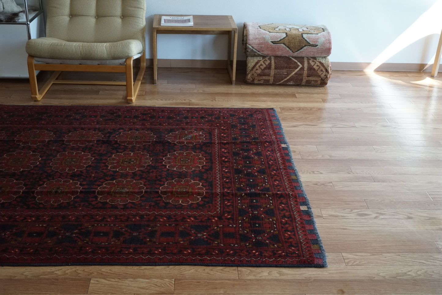 店頭販売 Afghanistan Vintage Turkmen 1980年代 201 × 146.5 cm  No.AF2536 / 国内送料無料・羊毛手織り絨毯