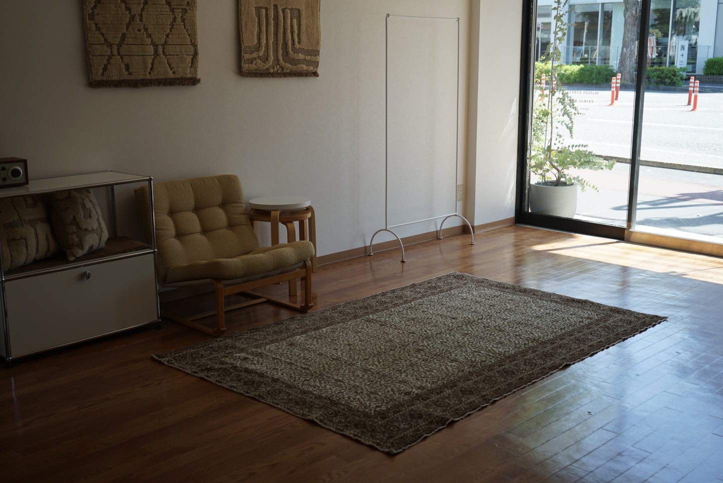 Türkiye Old Kayseri Beige , Brown Flower 1970年代 210 × 142 cm No.TR25388