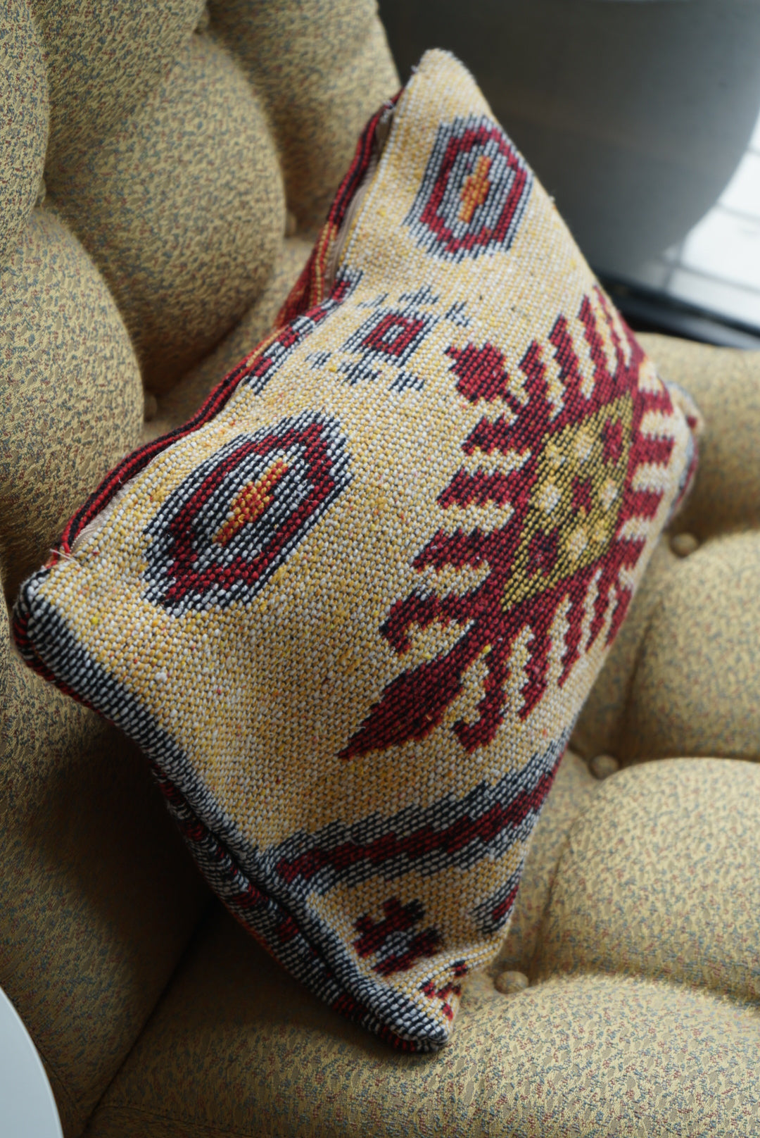 Türkiye Old Kilim Cushion Cover 表 Red / 裏 Yellow 49 × 39 cm No.TR25394