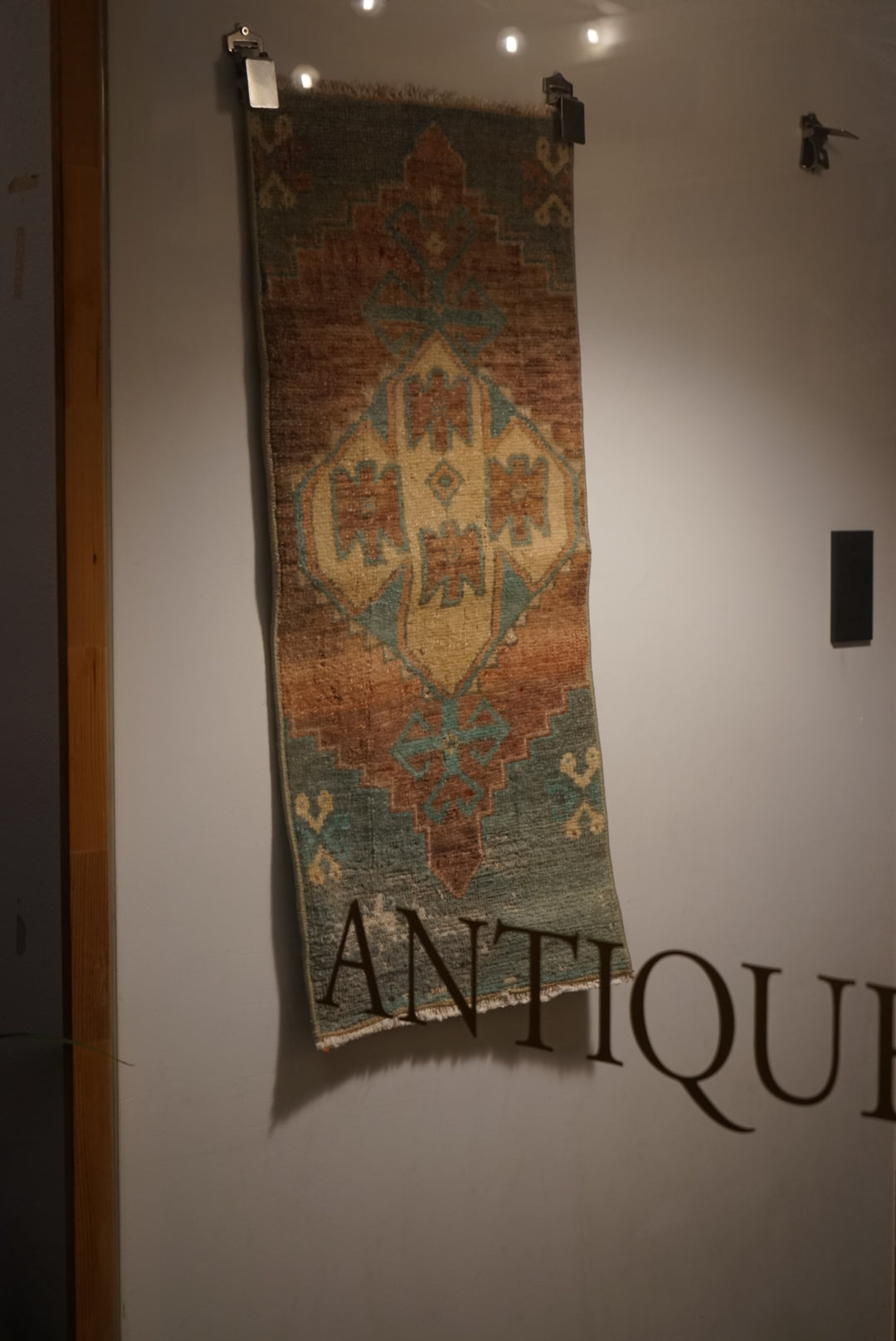 Türkiye Old Oushak Beige Blue Small size 1970年代 80 × 40 cm No.TR25243