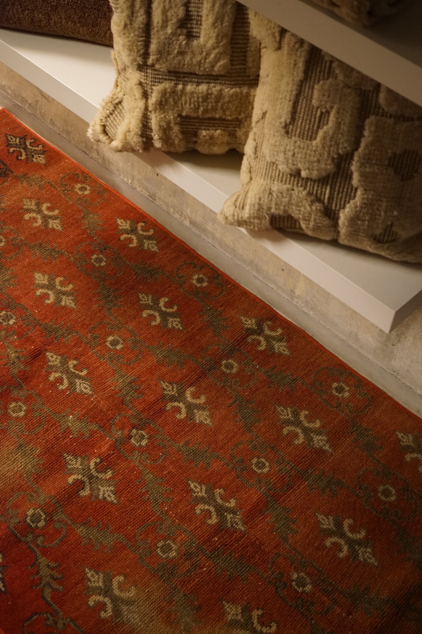 TURKEY OLD ISPARTA BLOOD ORANGE 1970年代 172 × 86 cm No.TR25150