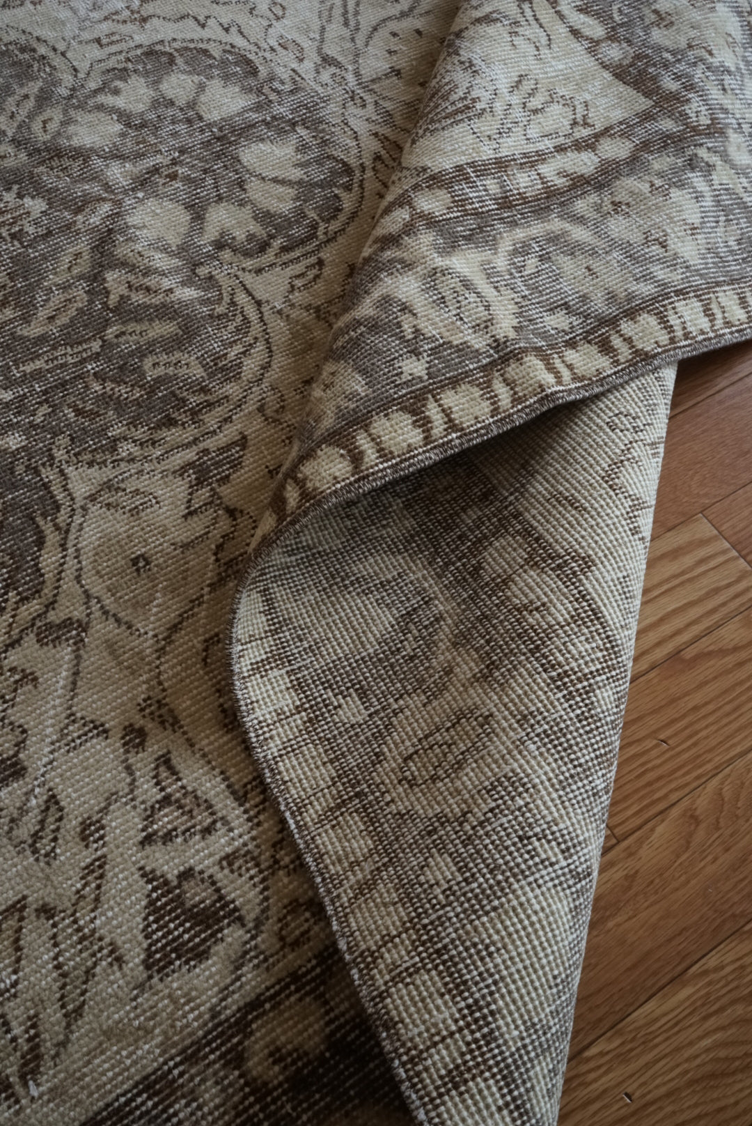 Türkiye Old Isparta Medallion Beige , Glay 1960年代 260.5 × 164 cm No.TR25492 / 国内送料無料