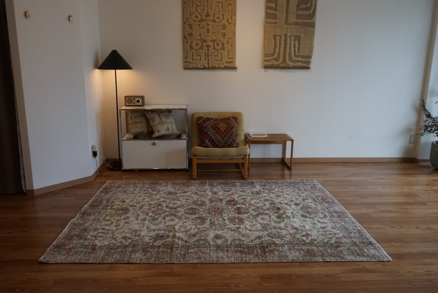 Türkiye Old Isparta Medallion Beige , Green , Rose Red 1960年代 231 × 165 cm No.TR25477 / 国内送料無料