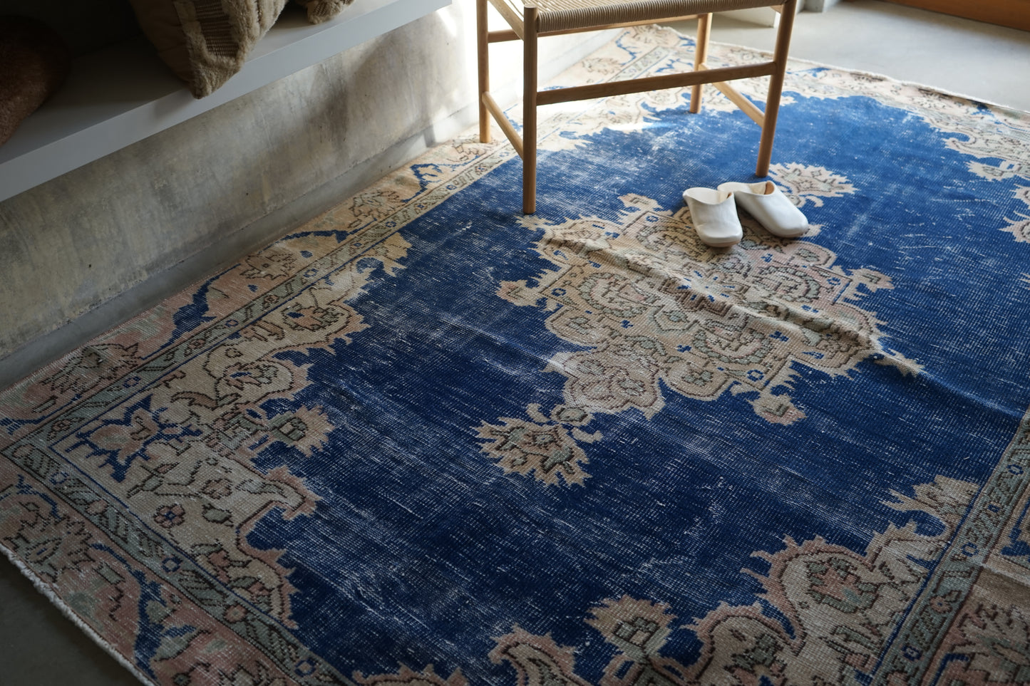 TURKEY OLD ISPARTA BLUE 1970年代 236 × 163 cm No.TR25205