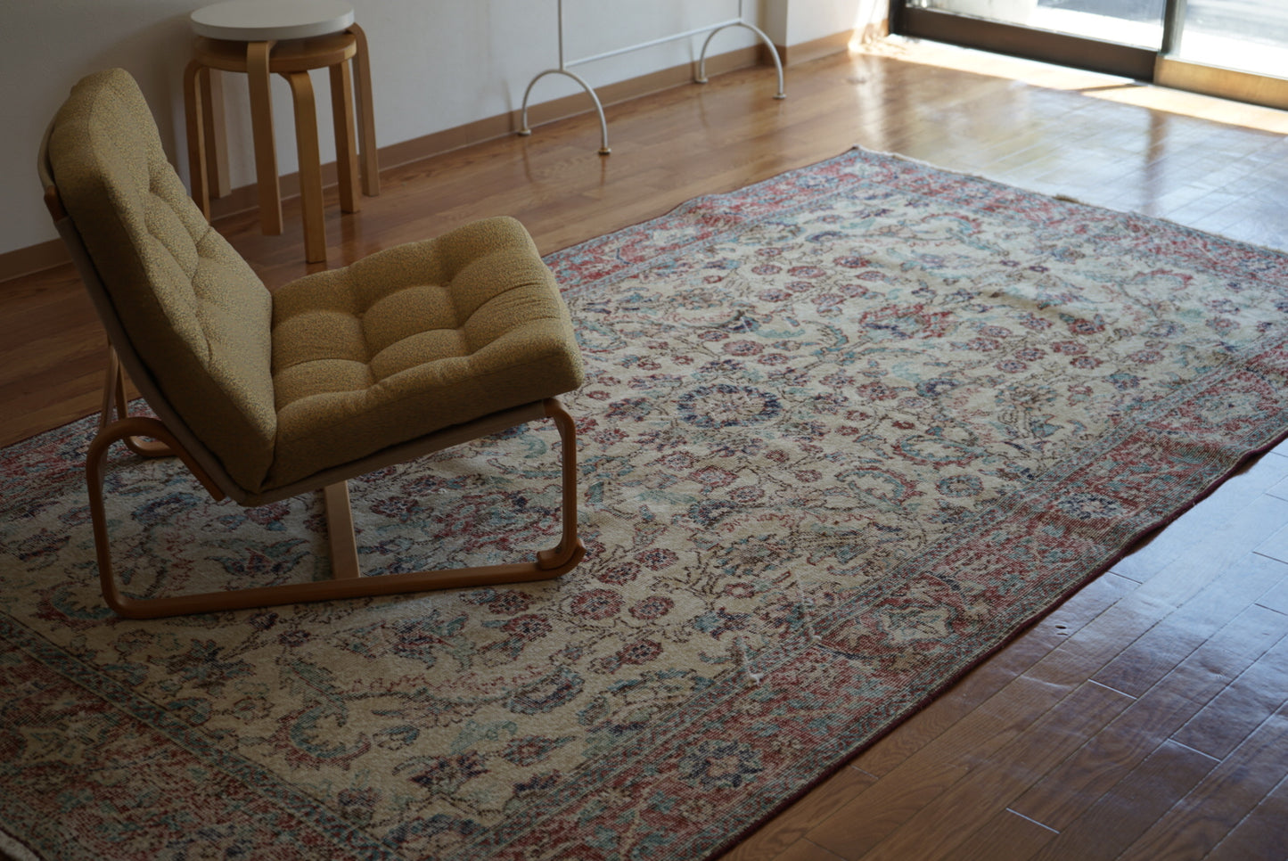 Türkiye Old Isparta Beige Cerulean Blue Floral 1970年代  303 × 160.5 cm No.TR25391