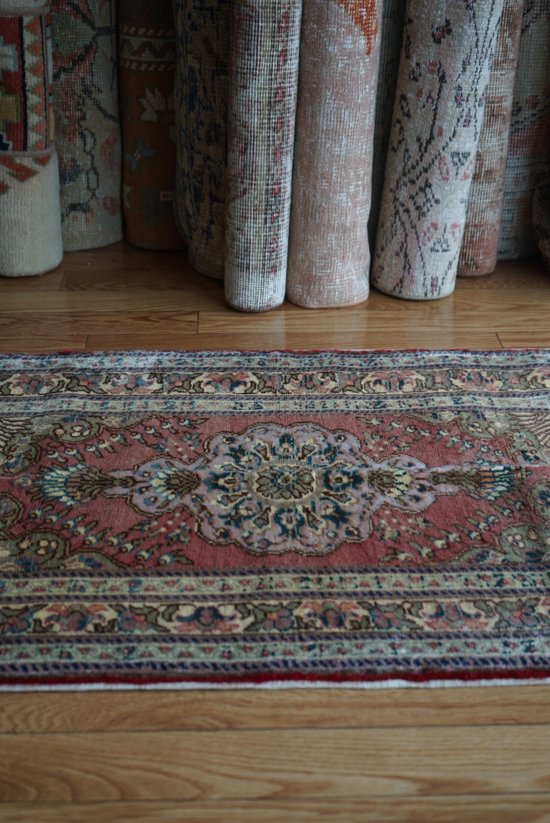 Türkiye Old Kayseri Floral Pink , Beige Doorsize 1960年代 105 × 64 cm No.TR25354