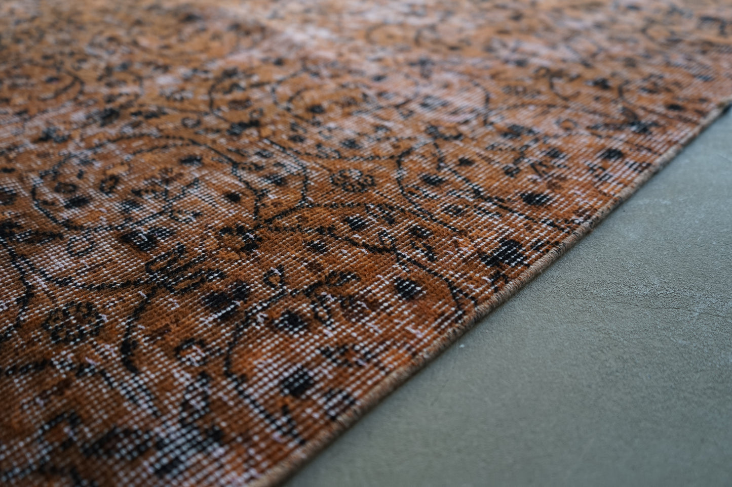 Türkiye Old Isparta Dark Chocolate 1970年代 192 × 100 cm No.TR25224