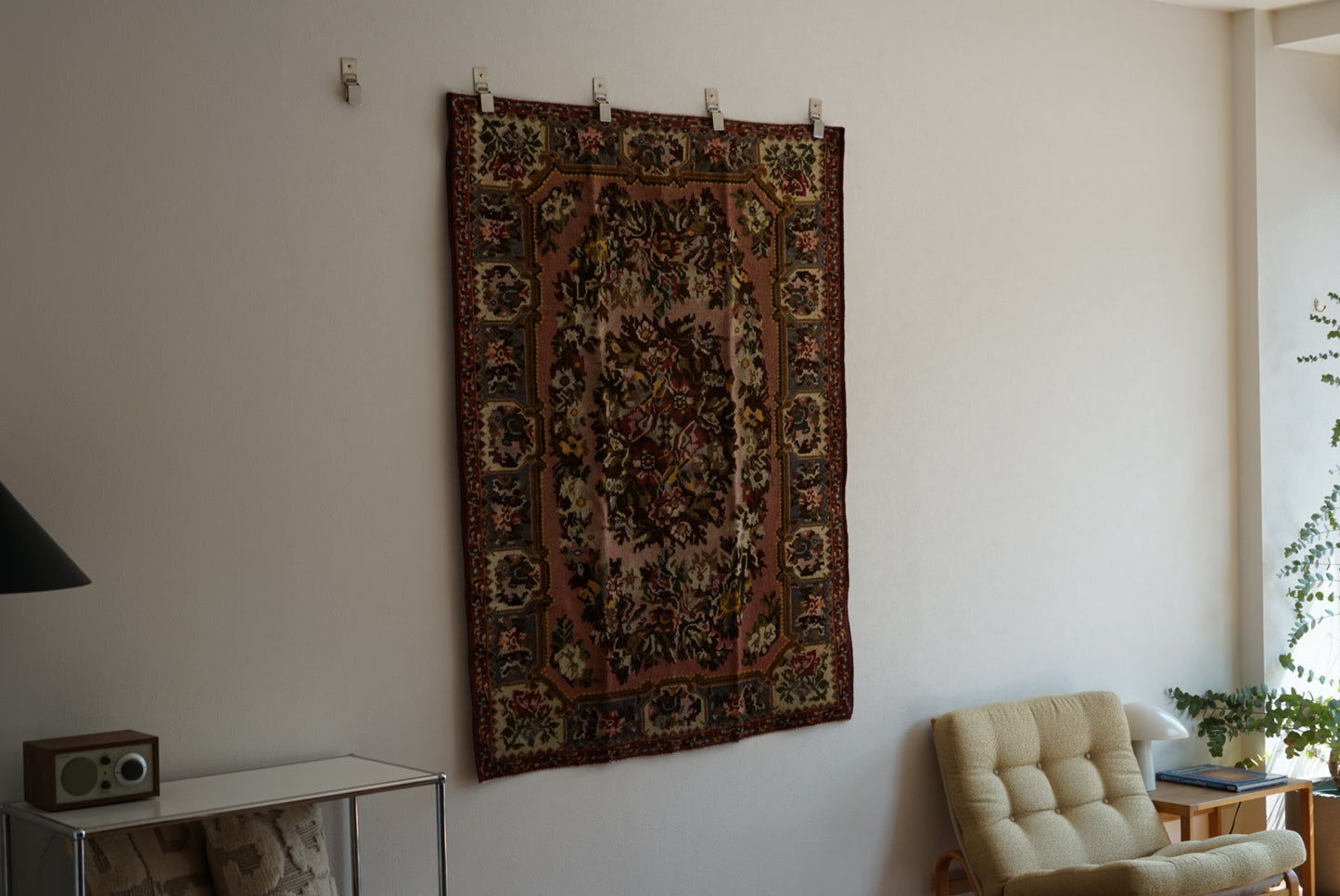 IRAN ANTIQUE BAKHTIARI 
FARADONBEH GOLPATO 1870年代 150 × 114 cm
