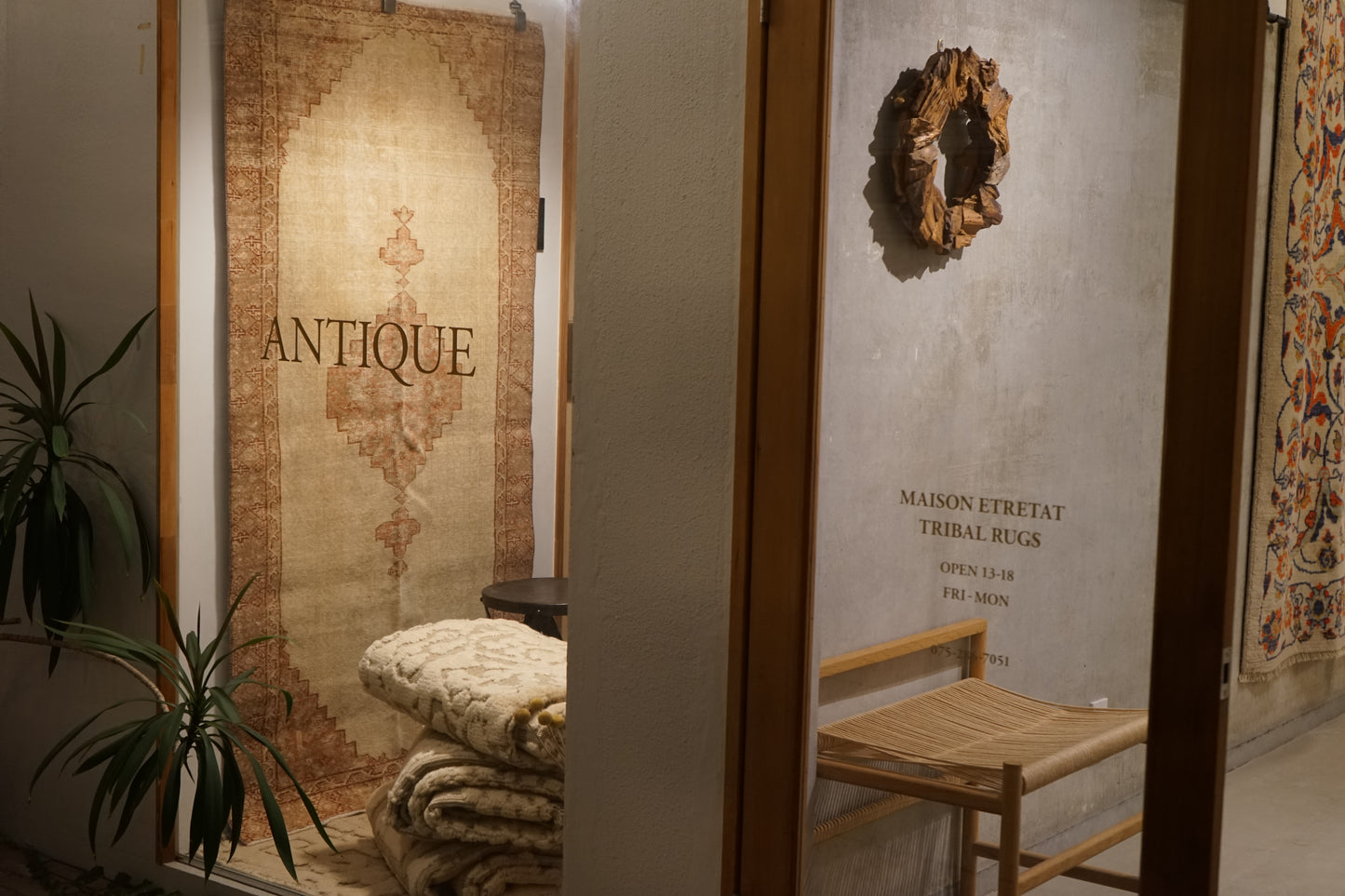 TURKEY OLD ISPARTA BEIGE MEDALION 1970年代 172 × 92 cm No.TR25200