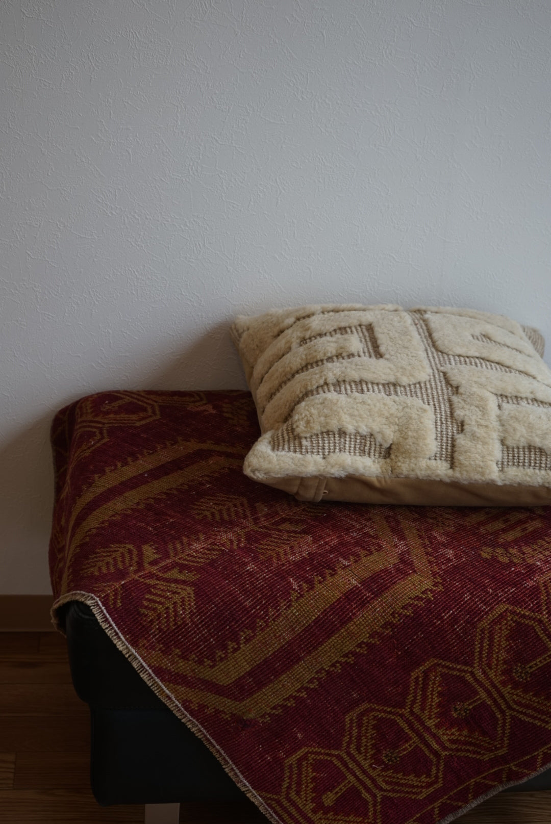 Türkiye Old Oushak Red 110 × 92.5 cm No.TR25330
