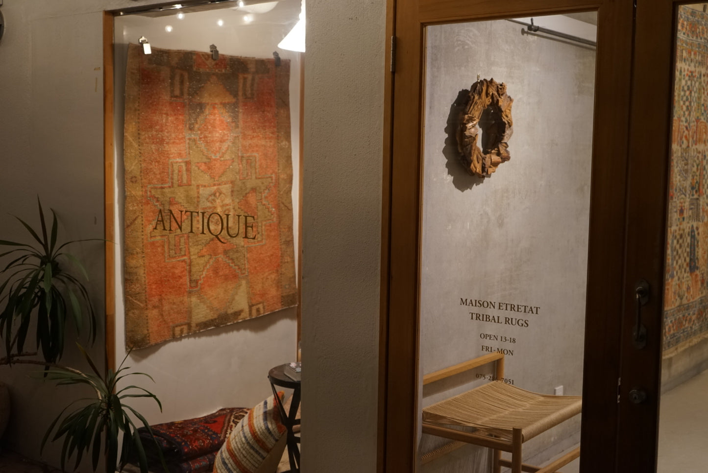 Türkiye Old Oushak Orange Small size 1970年代 118 × 100 cm No.TR25247