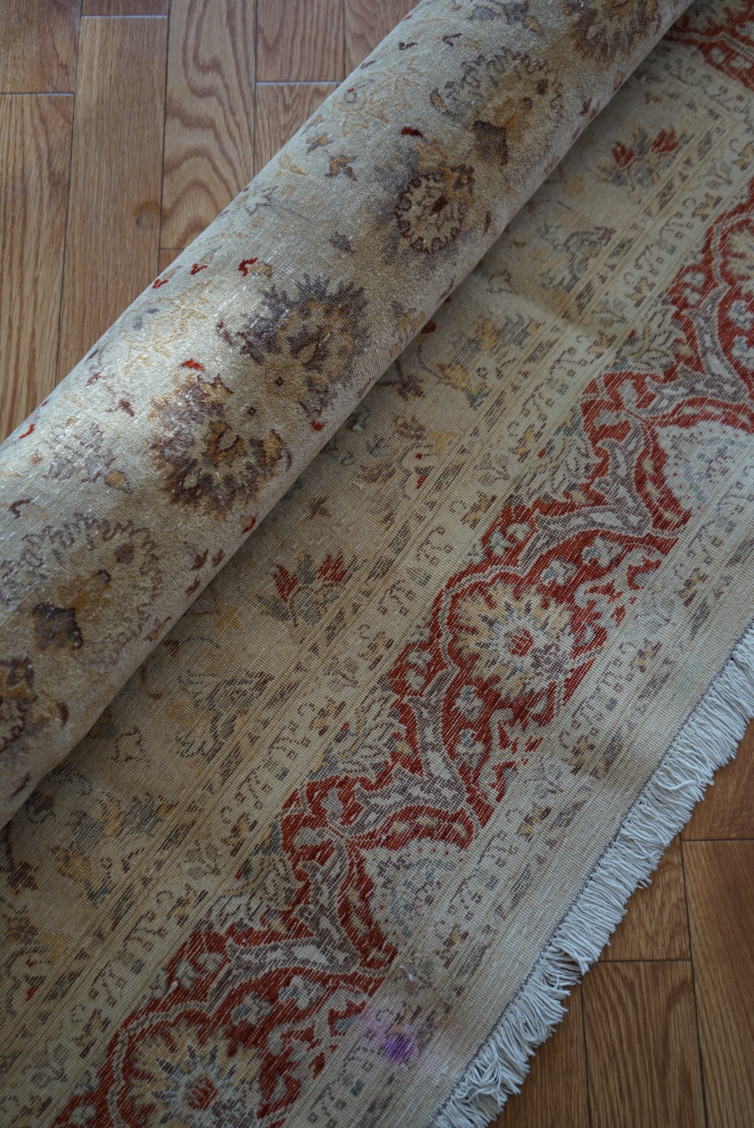 Türkiye Old Anatoria Beige , Red 1960年代 222 × 136 cm No.TR25551 / 国内送料無料・羊毛手織り絨毯