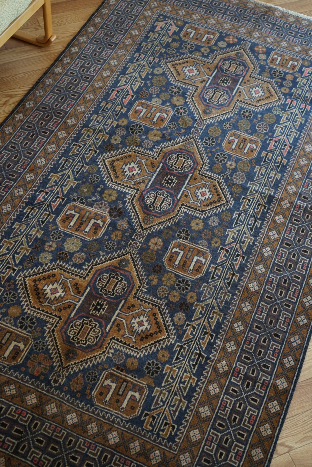 Afghanistan Old Baluch Adraskand Navy 1980年代 207 × 118 cm  No.AF2542 / 国内送料無料・羊毛手織り絨毯