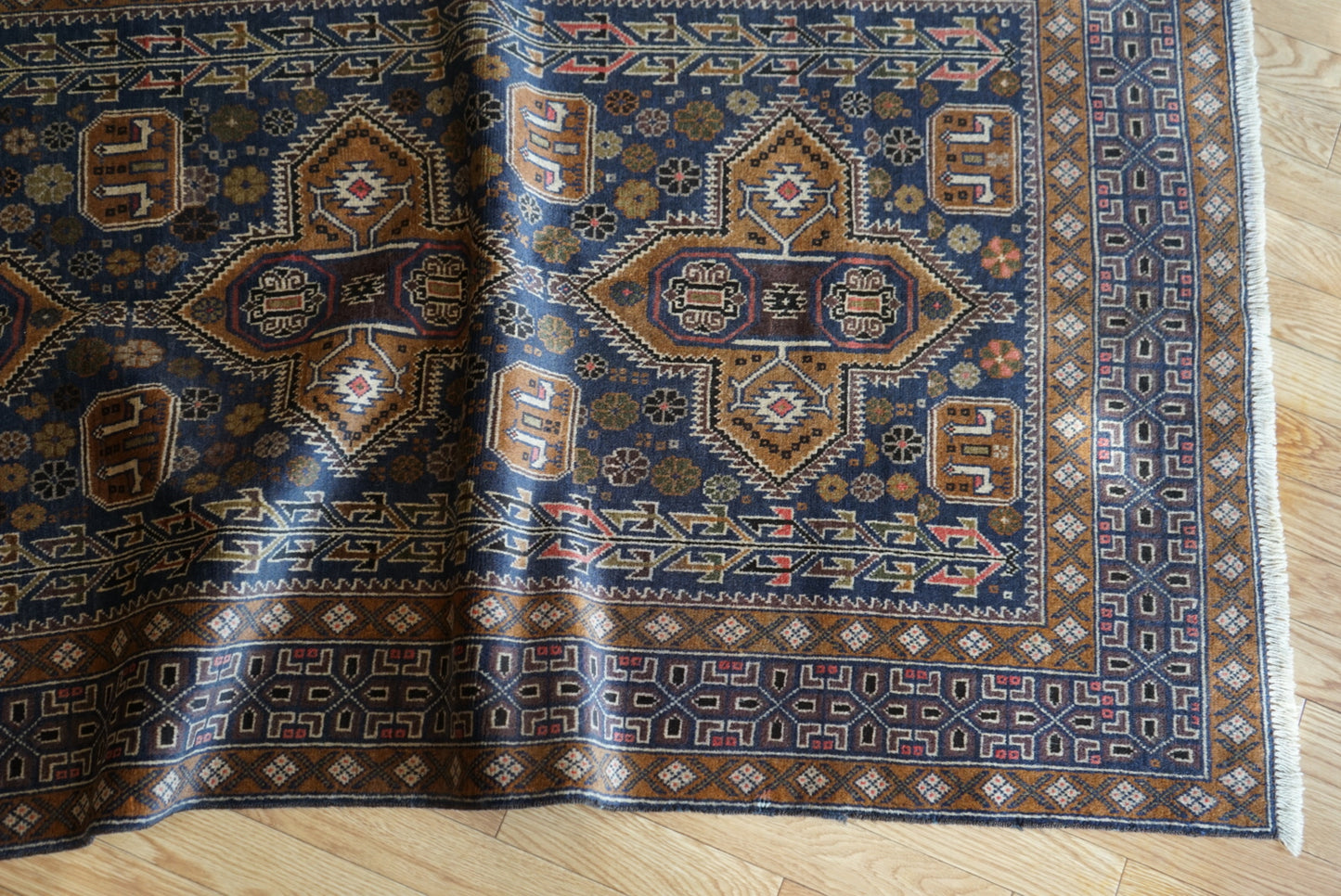 Afghanistan Old Baluch Adraskand Navy 1980年代 207 × 118 cm  No.AF2542 / 国内送料無料・羊毛手織り絨毯