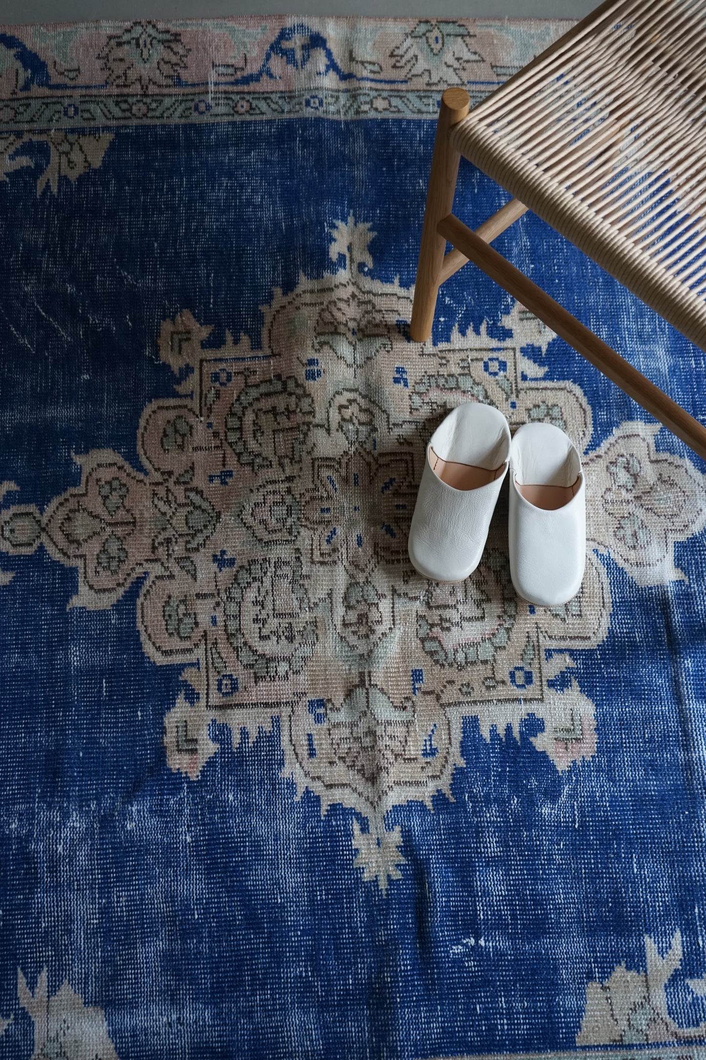 TURKEY OLD ISPARTA BLUE 1970年代 236 × 163 cm No.TR25205